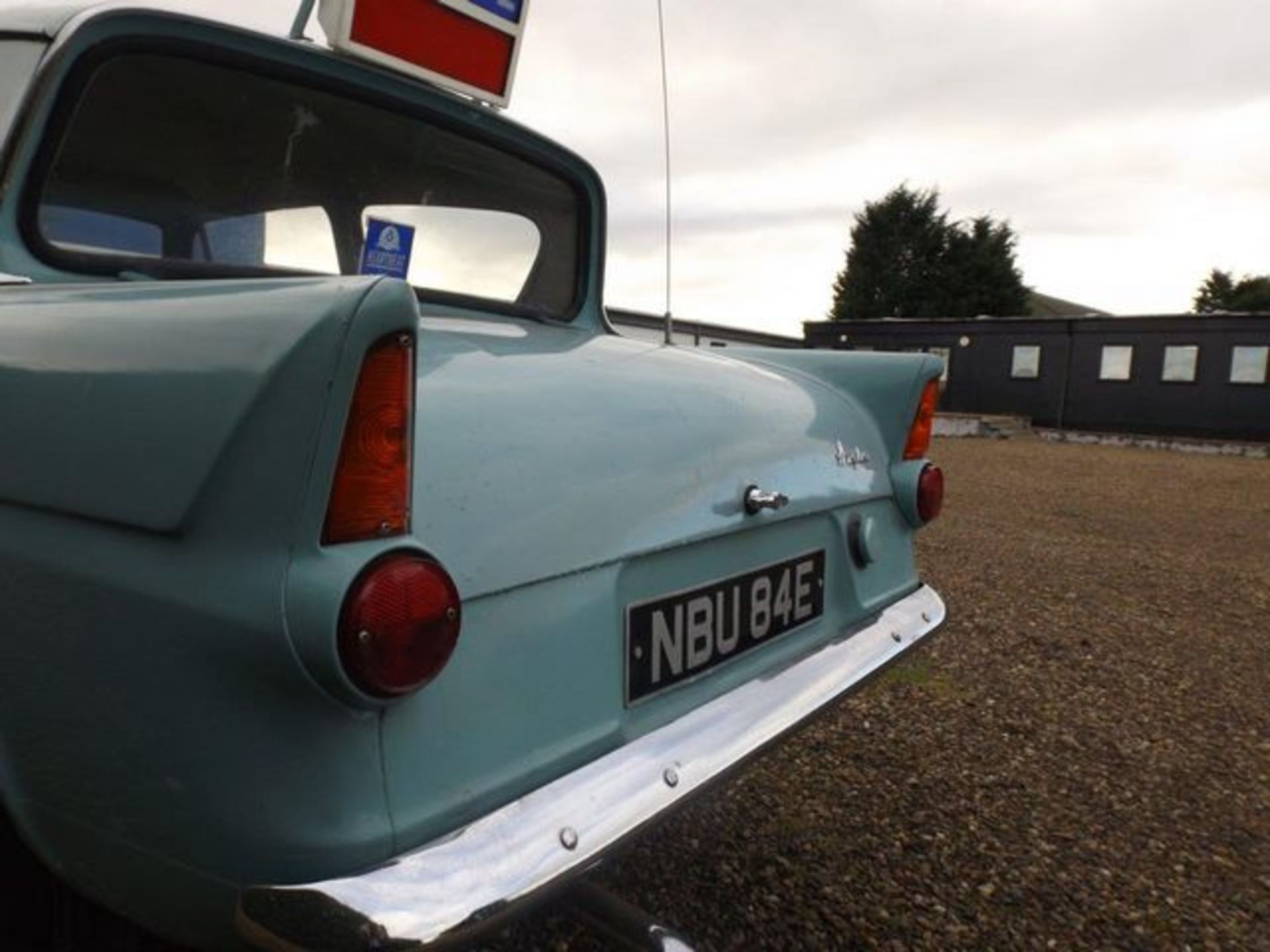 FORD ANGLIA DELUXE - Image 2 of 19