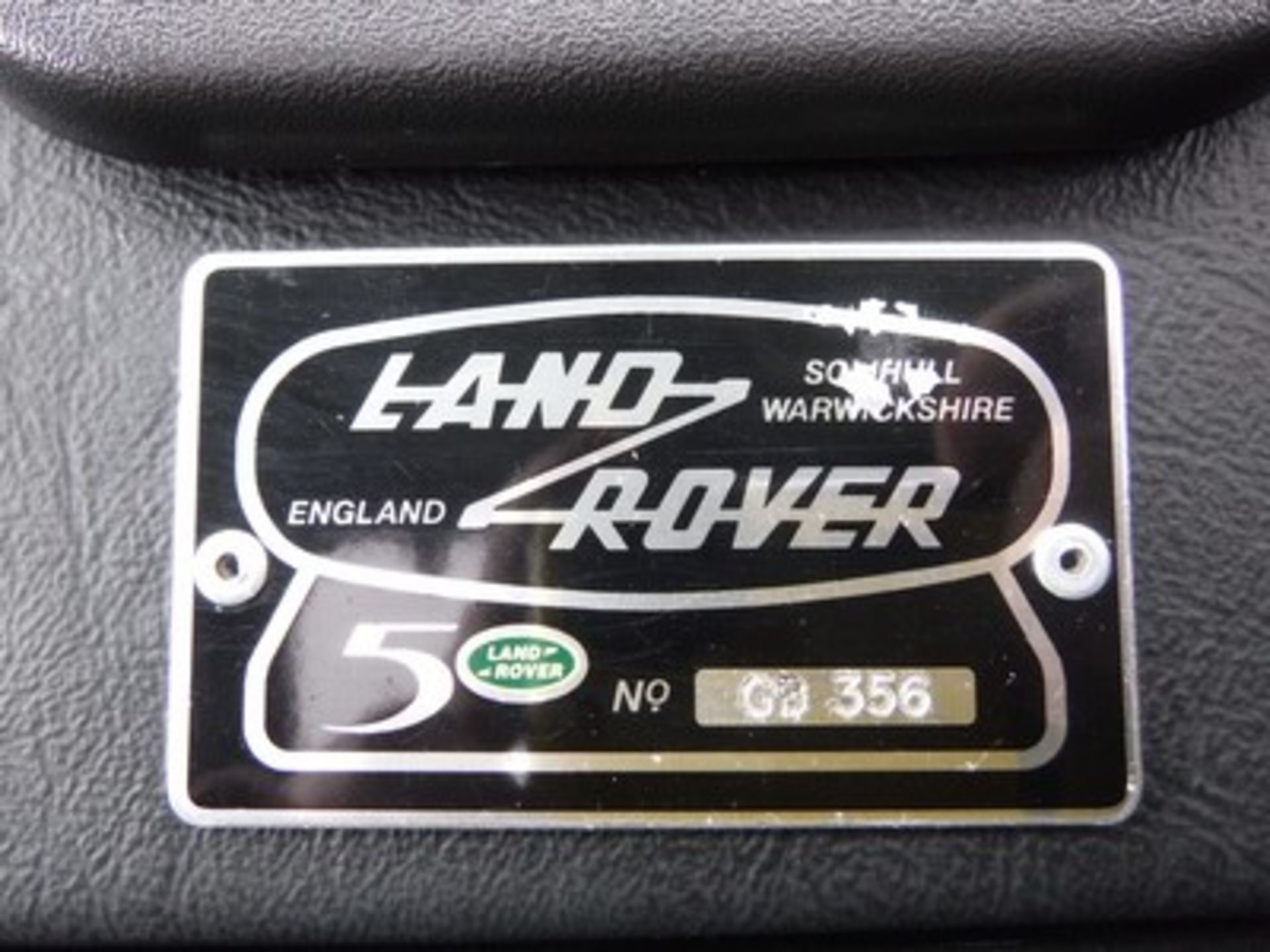 LAND ROVER DEFENDER 50 V8 AUTO - 3947cc - Image 7 of 17
