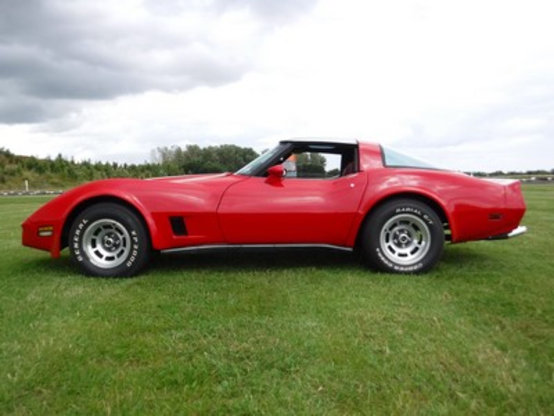 CHEVROLET GMC CORVETTE - 5700cc - Image 16 of 19