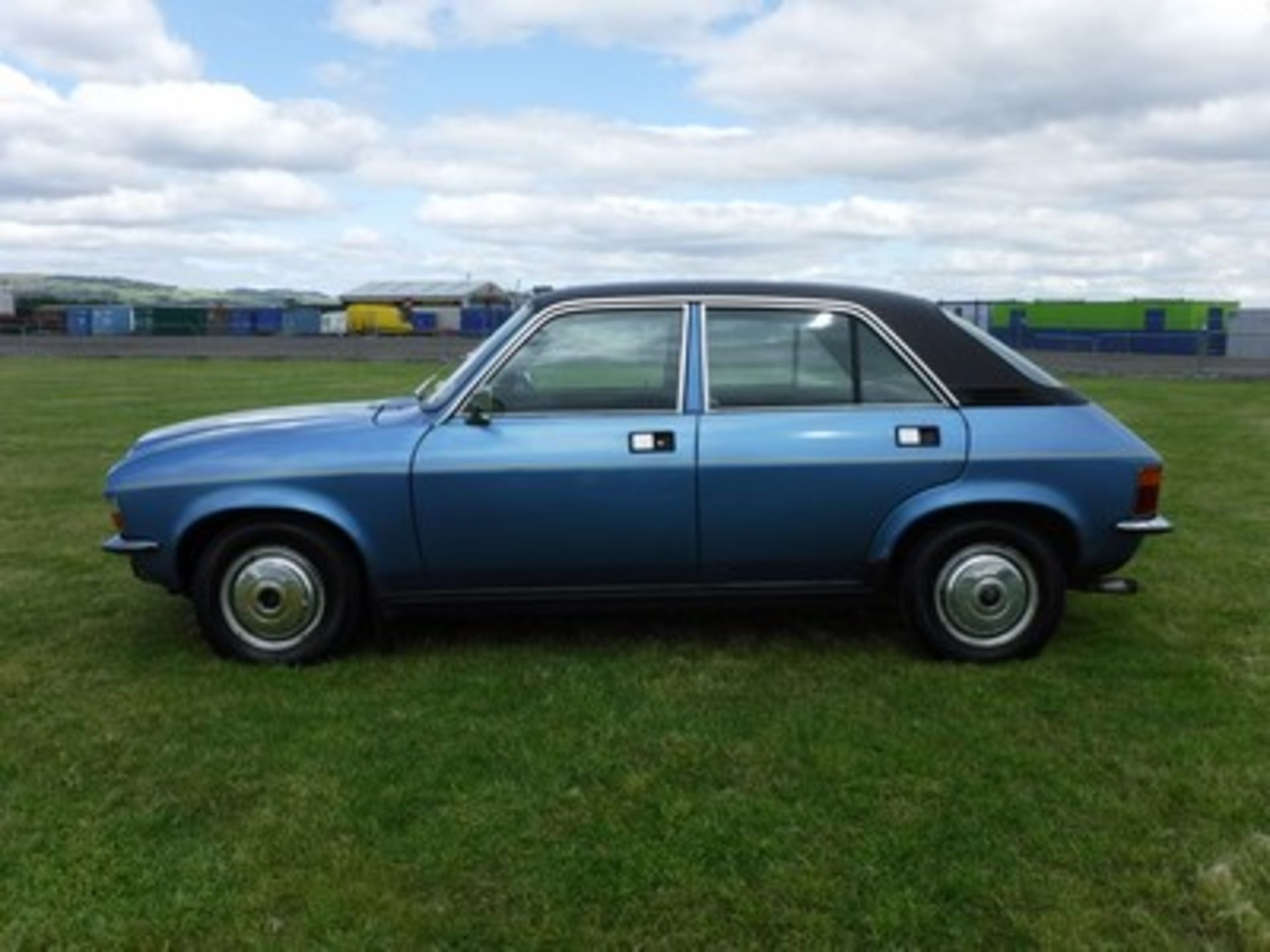 VANDEN PLAS AUTO - 1485cc - Image 12 of 16