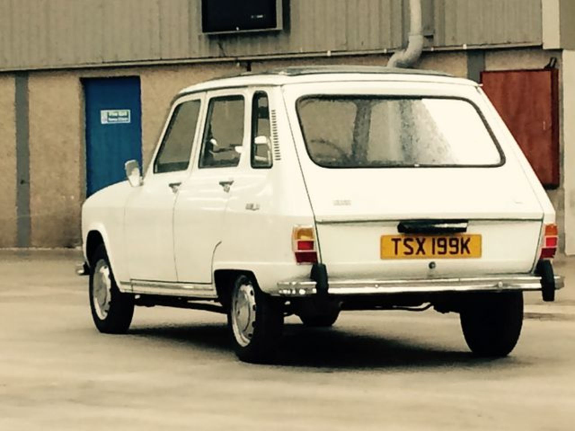 RENAULT 6 TL - 1108cc - Image 17 of 17