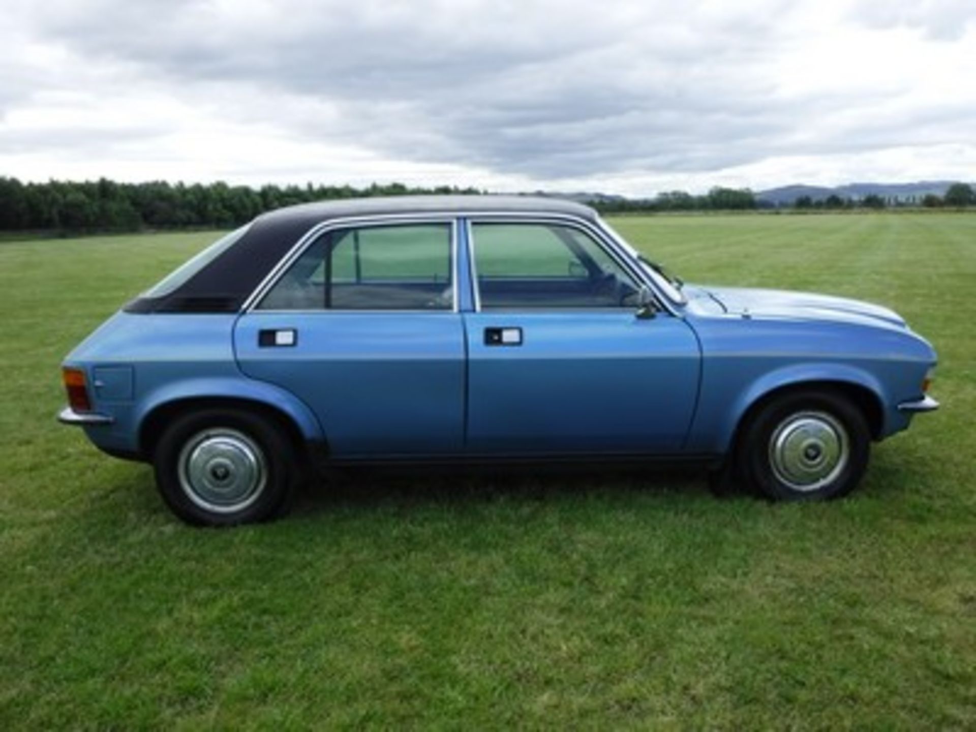 VANDEN PLAS AUTO - 1485cc - Image 13 of 16