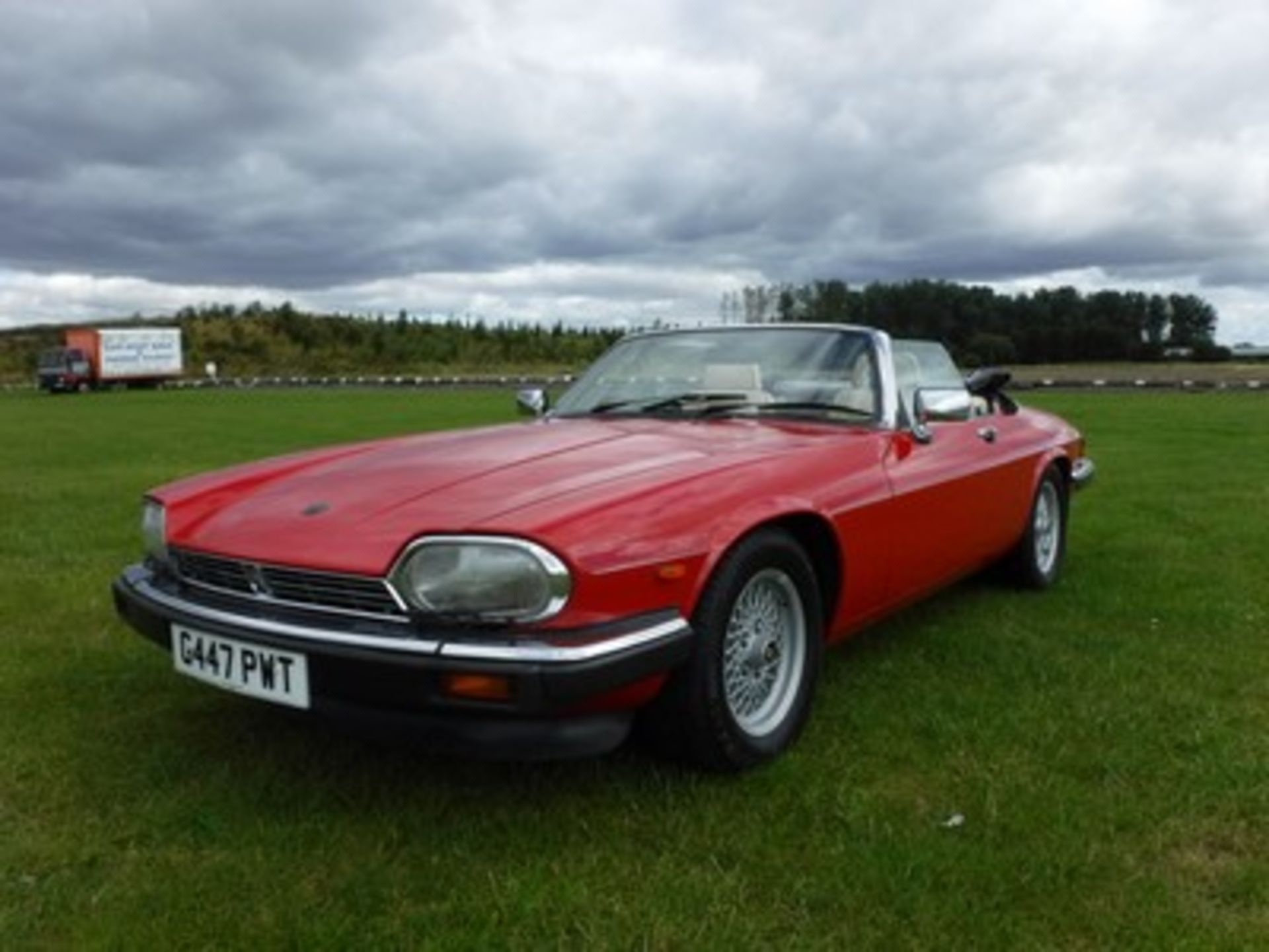 JAGUAR XJ-S CONVERTIBLE AUTO - 5343cc - Image 12 of 21