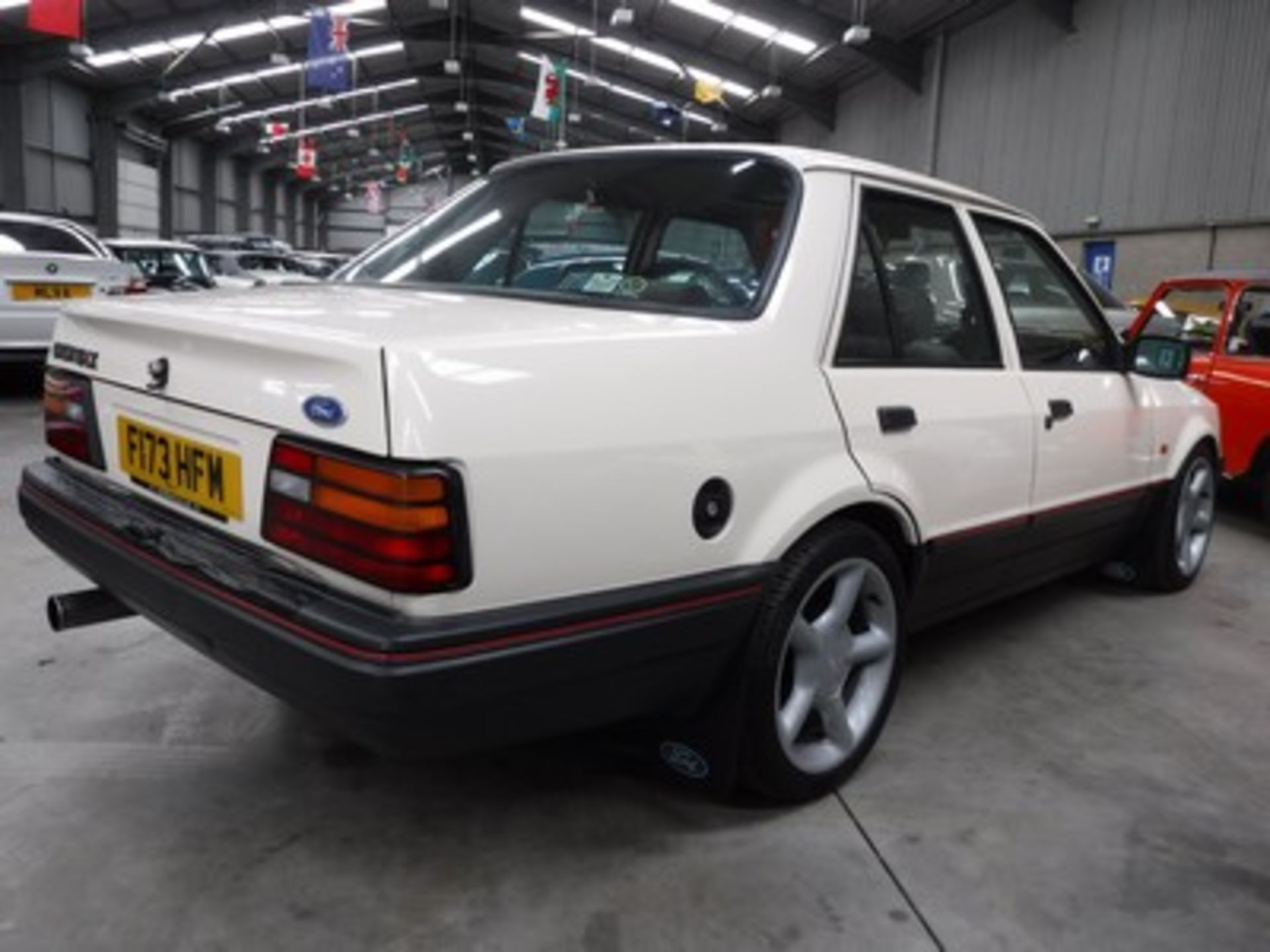FORD ORION LX - 1596cc - Image 21 of 32