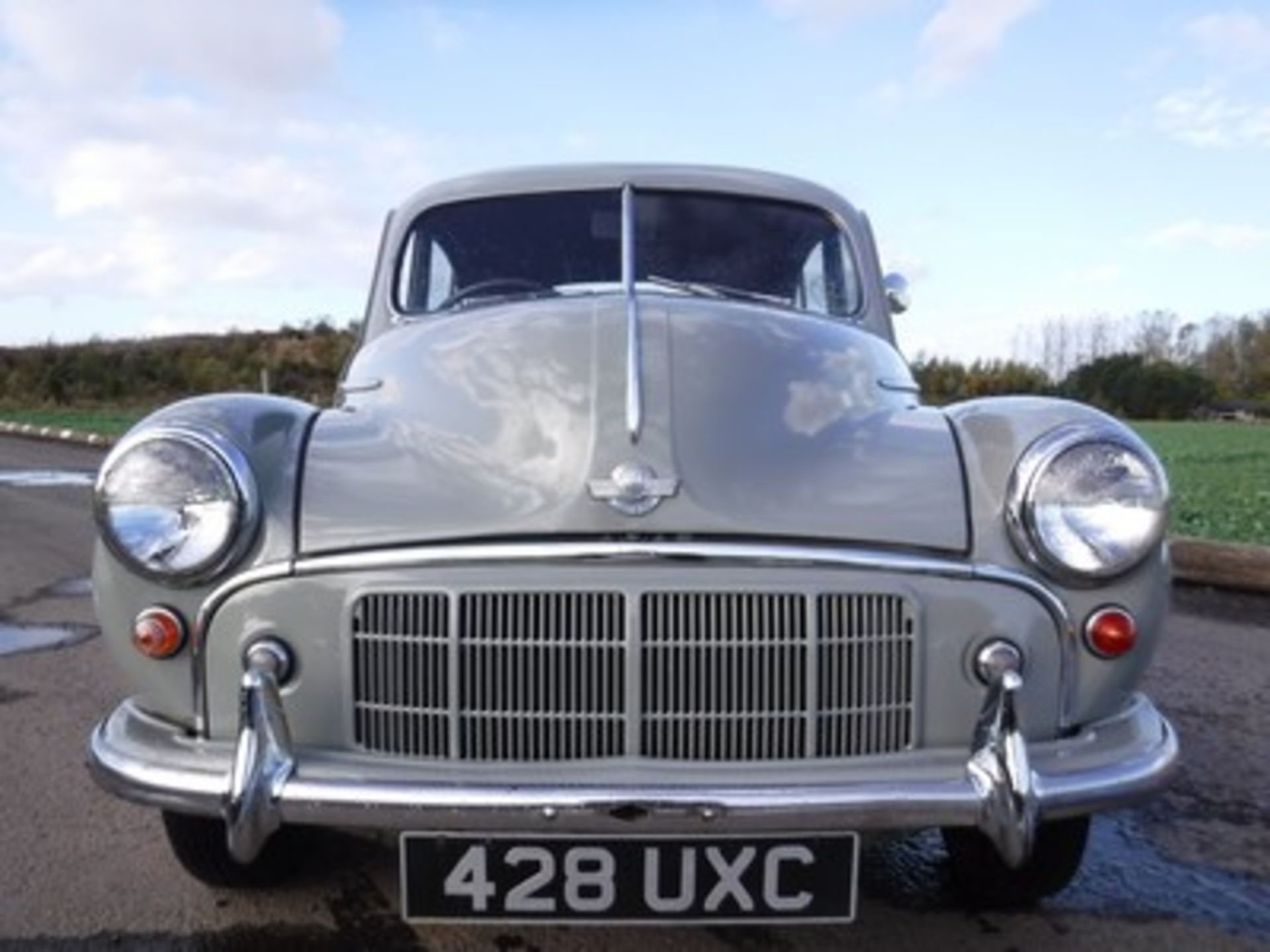 MORRIS MINOR - Image 17 of 36