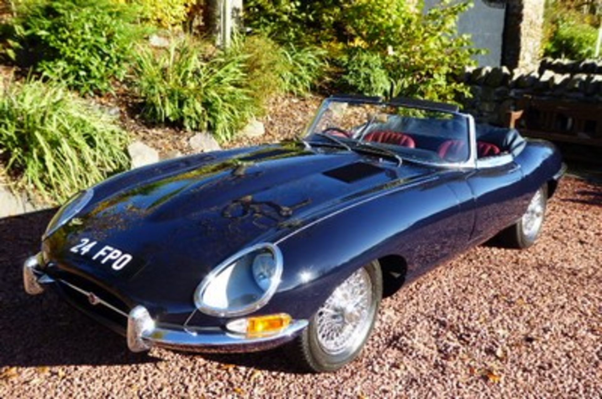 JAGUAR E-TYPE SERIES 1 - 3800cc - Image 2 of 46