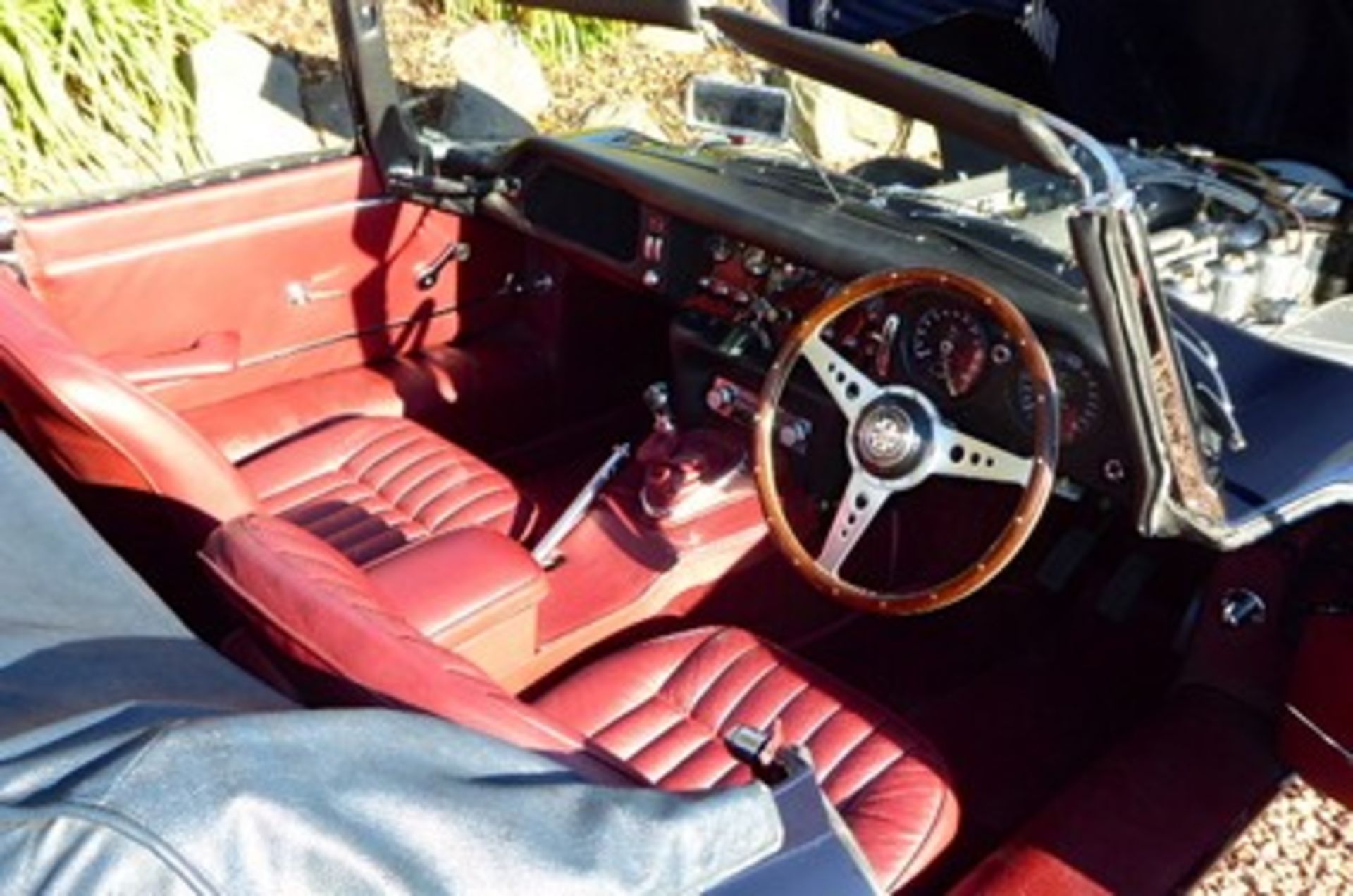 JAGUAR E-TYPE SERIES 1 - 3800cc - Image 41 of 46