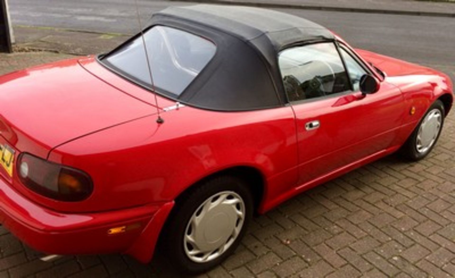 MAZDA MX-5 - 1597cc - Image 6 of 24