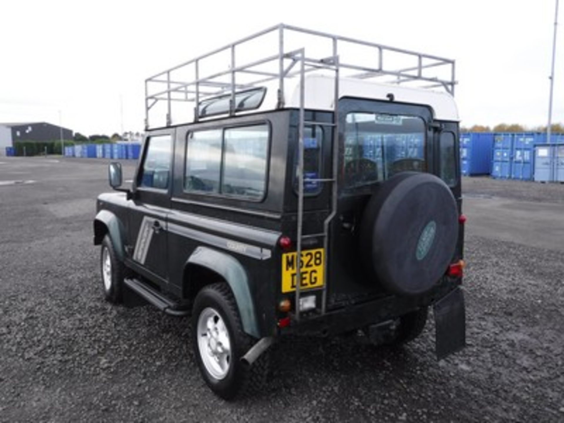 LAND ROVER 90 DEFENDER COUNTY SW TDI - 2495cc - Image 8 of 16