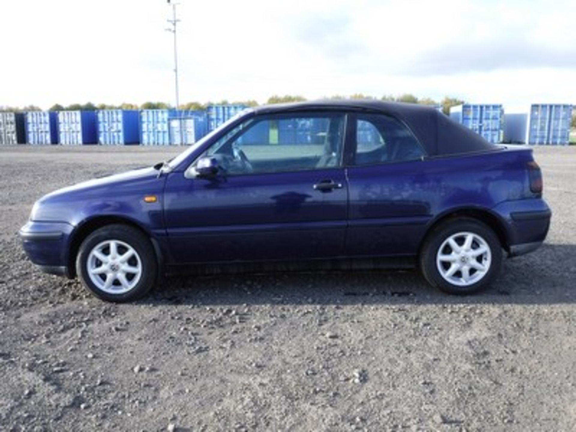 VOLKSWAGEN GOLF CABRIOLET SE - 1595cc - Image 18 of 30