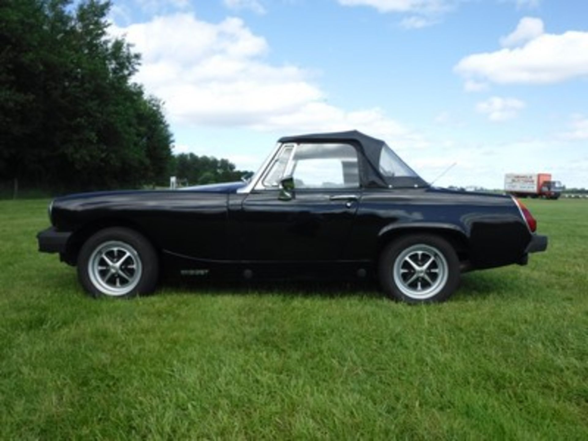 MG MIDGET 1500 - 1491cc - Image 15 of 26