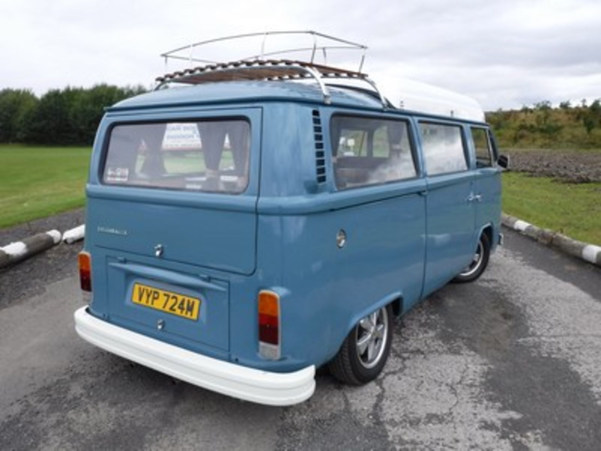 VOLKSWAGEN TYPE 2 T2B KOMBI - 1584cc - Image 17 of 32