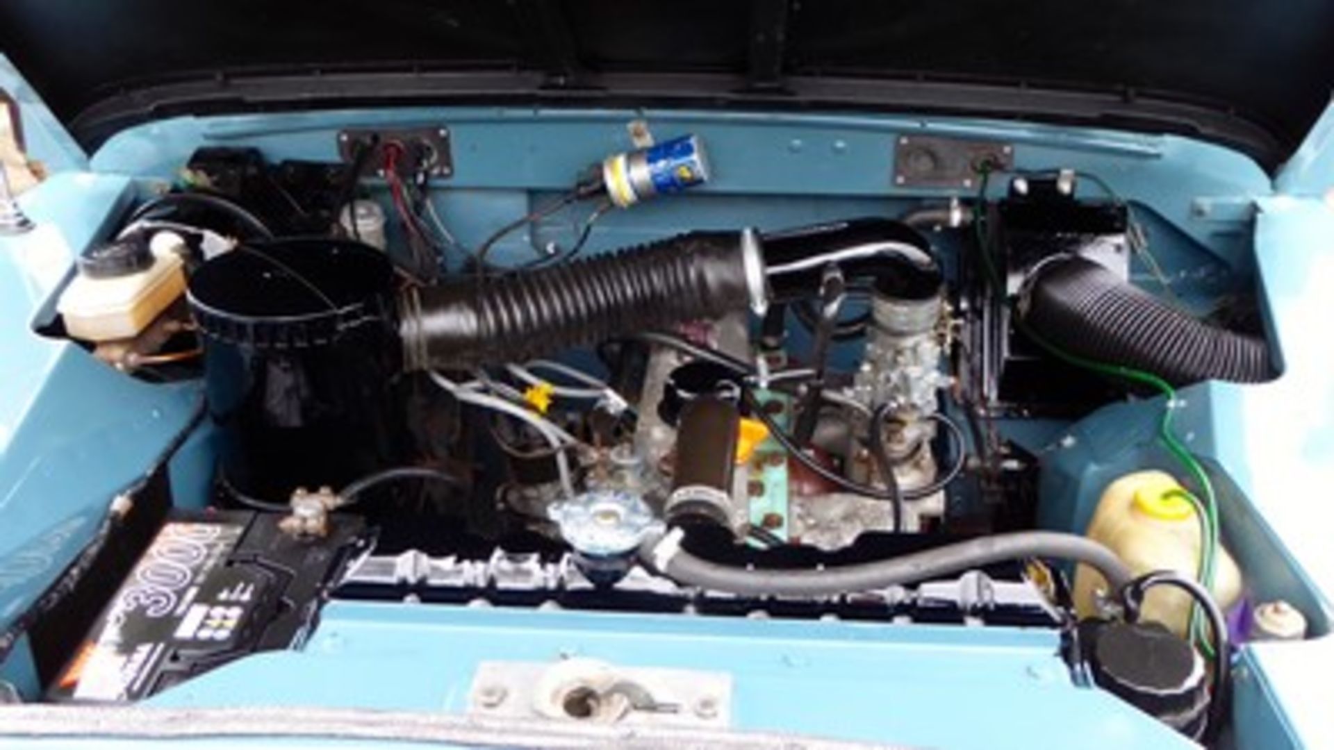 LAND ROVER 109" - 4 CYL - 2286cc - Image 27 of 36