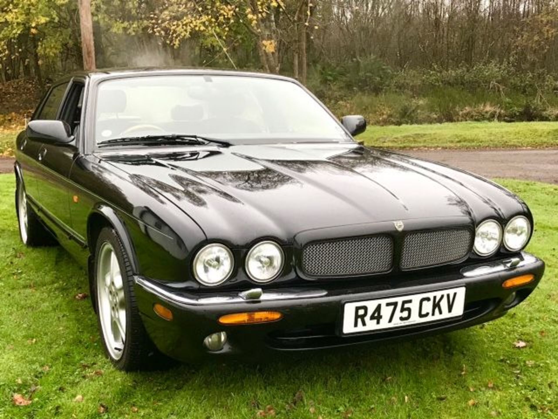 JAGUAR XJR V8 AUTO - 3996cc