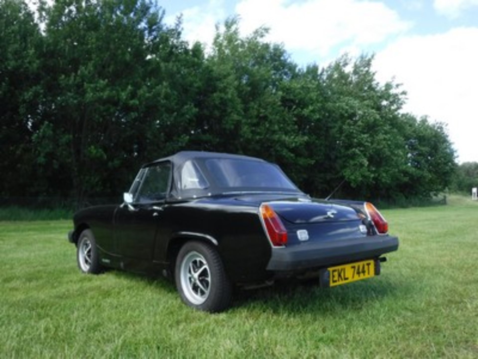 MG MIDGET 1500 - 1491cc - Image 11 of 26