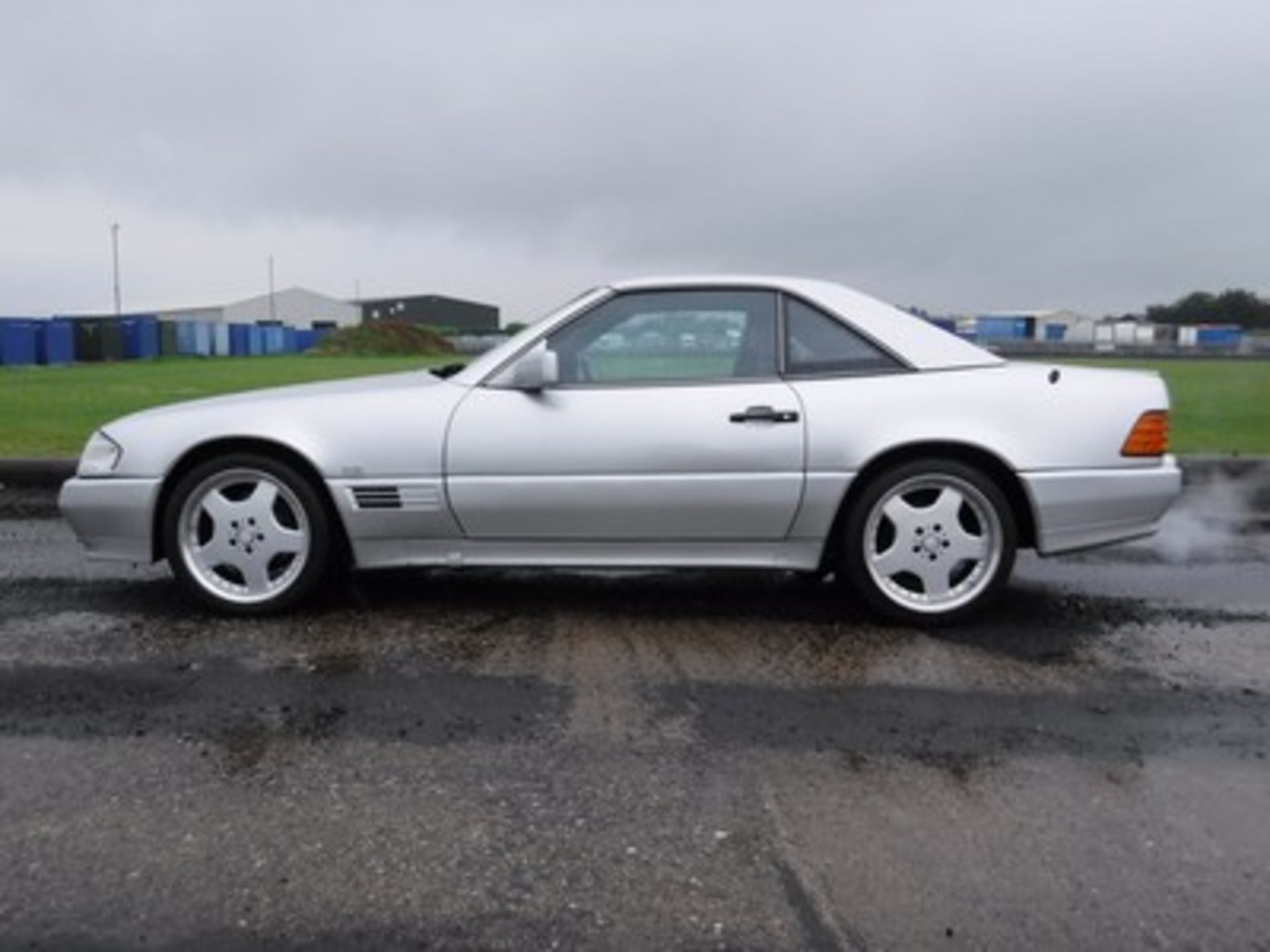 MERCEDES 500SL-32 AUTO - 4973cc - Image 20 of 30