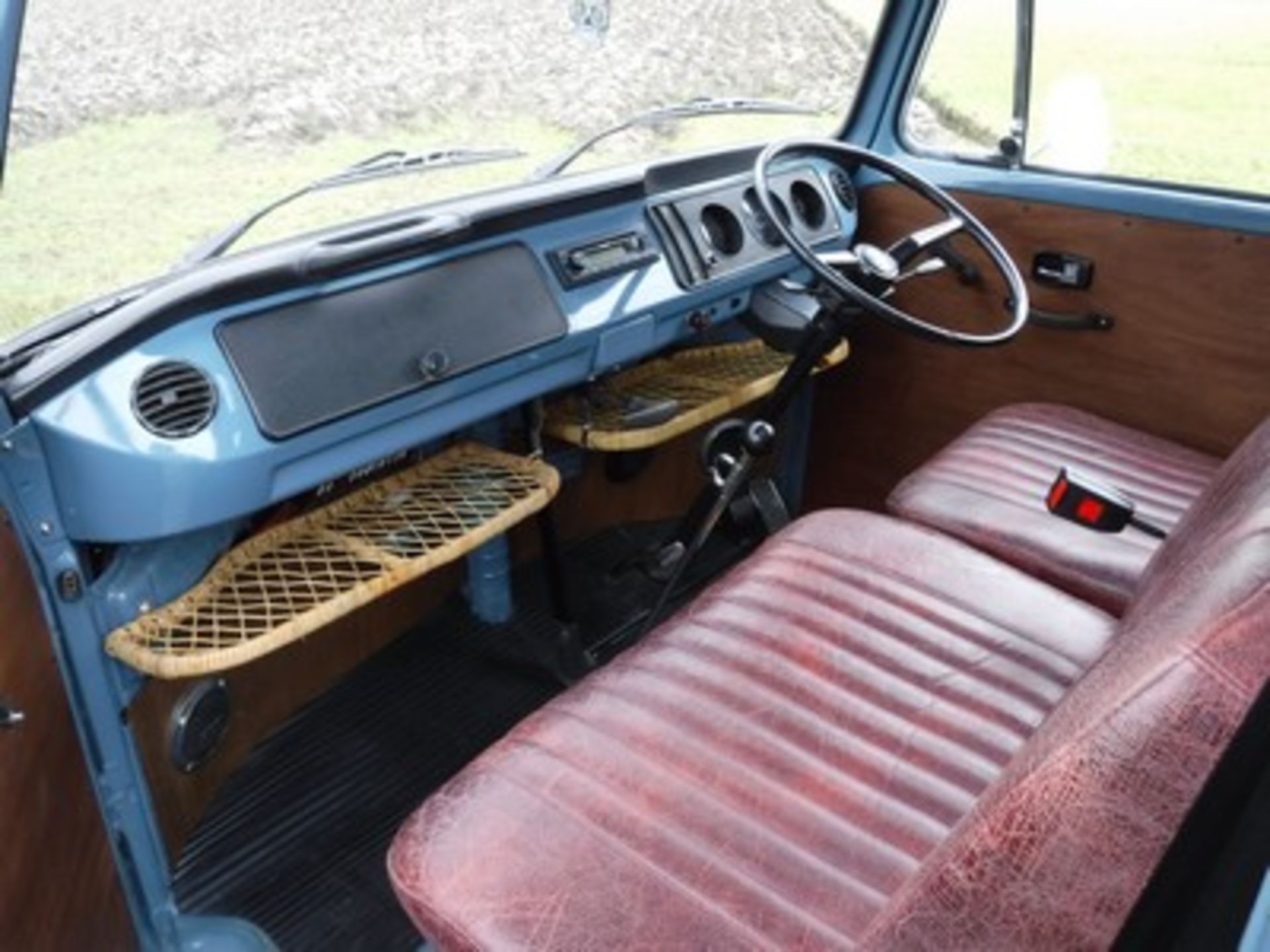 VOLKSWAGEN TYPE 2 T2B KOMBI - 1584cc - Image 29 of 32