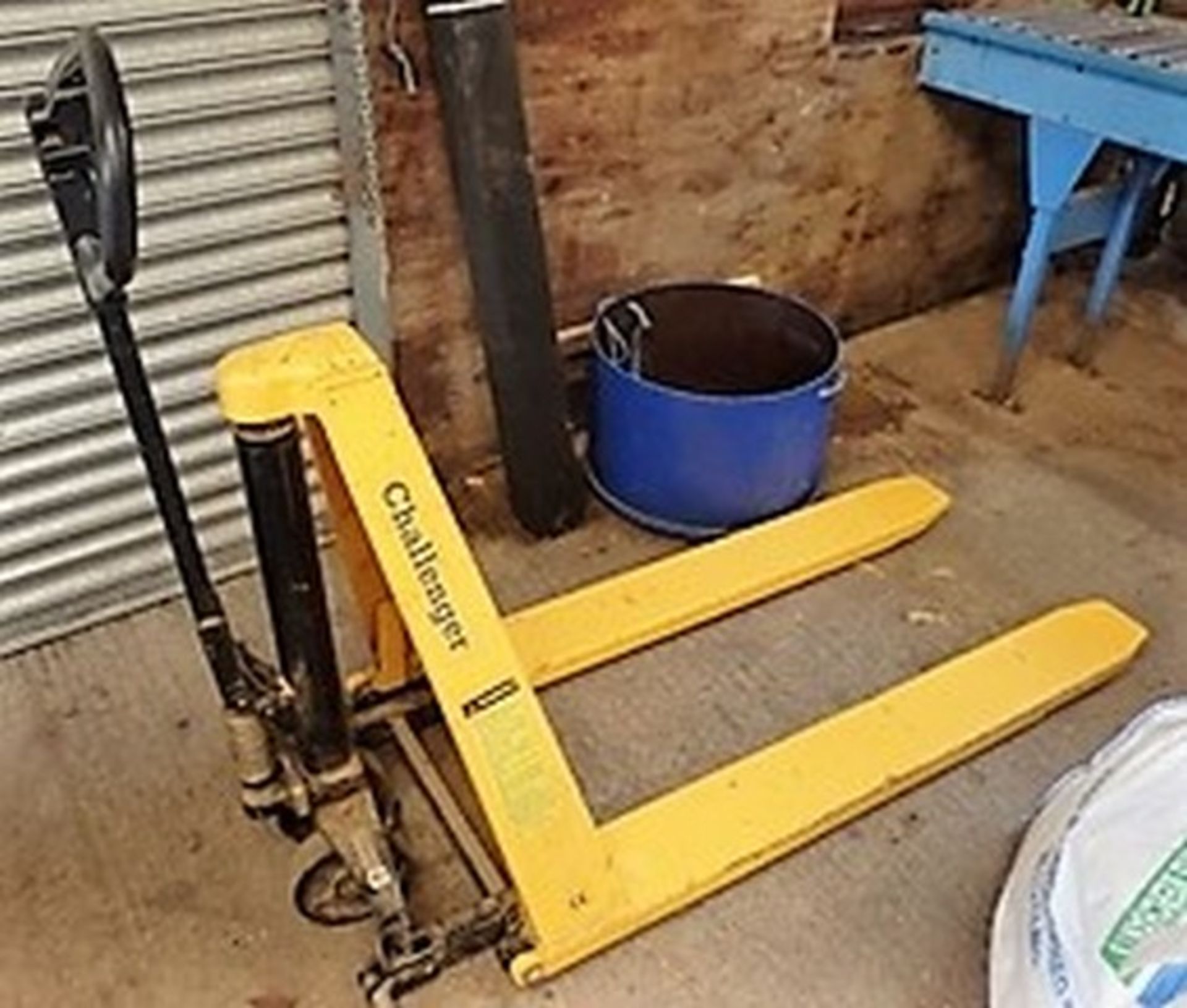 Challenger Pallet Truck