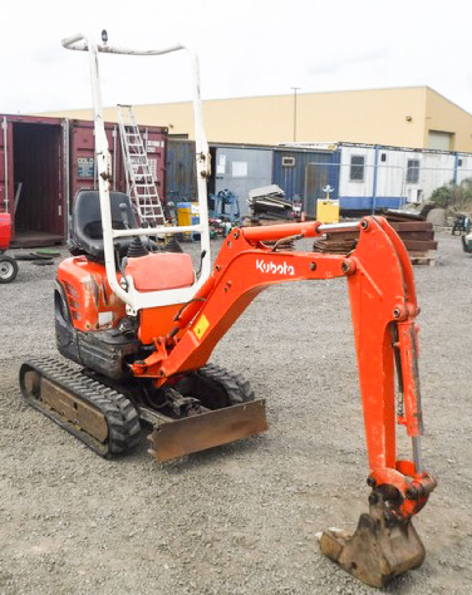 2007 KUBOTA H10-3 MICRO DIGGER, 2622HRS (NOT VERIFIED), 1 BUCKET, 1 TON C/W EXTENDING UNDERCARRIAGE - Image 3 of 19