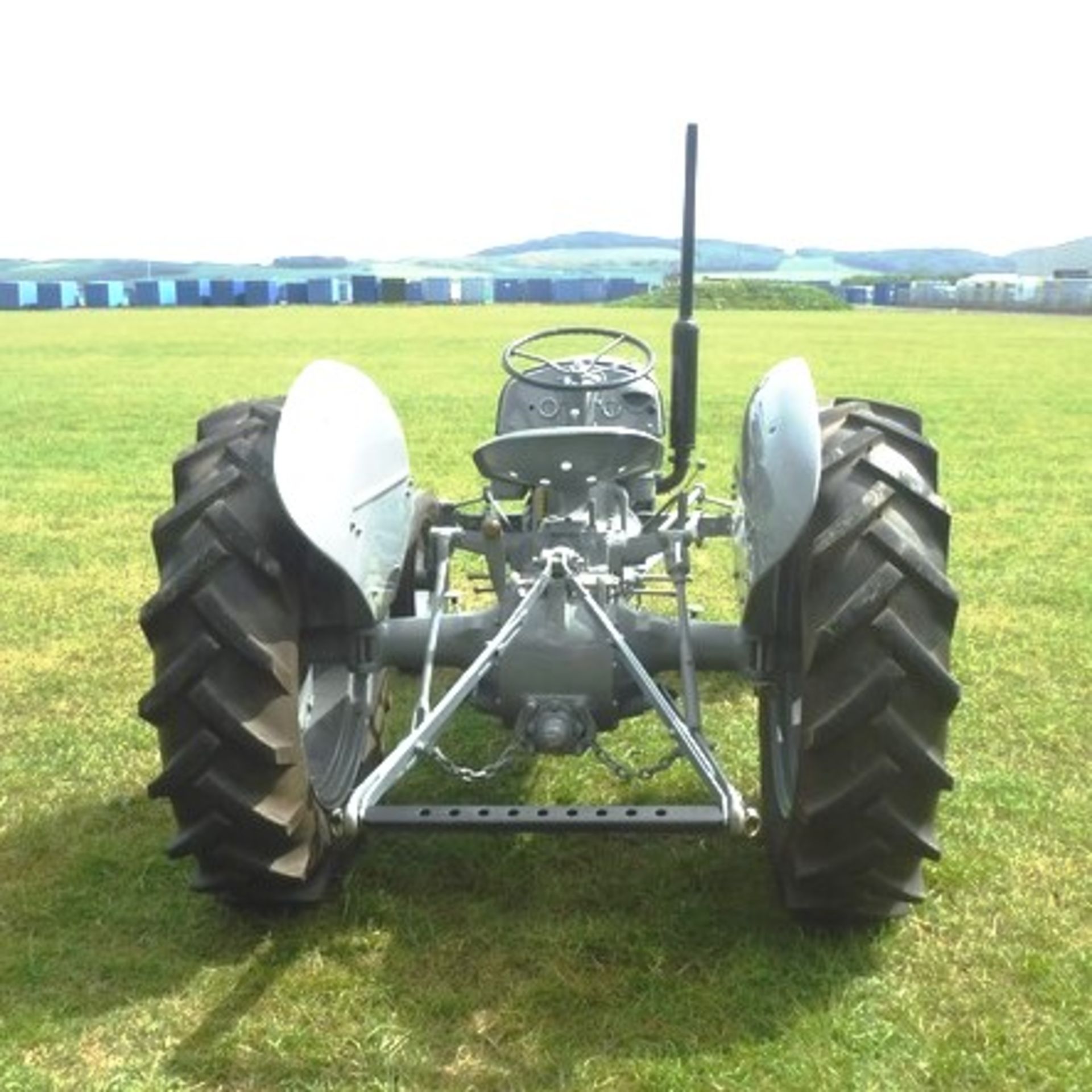 1951 MASSEY FERGUSON TED20 PETROL TRACTOR (GREY) MILEAGE NOT KNOWN - NO DIAL - Image 9 of 12