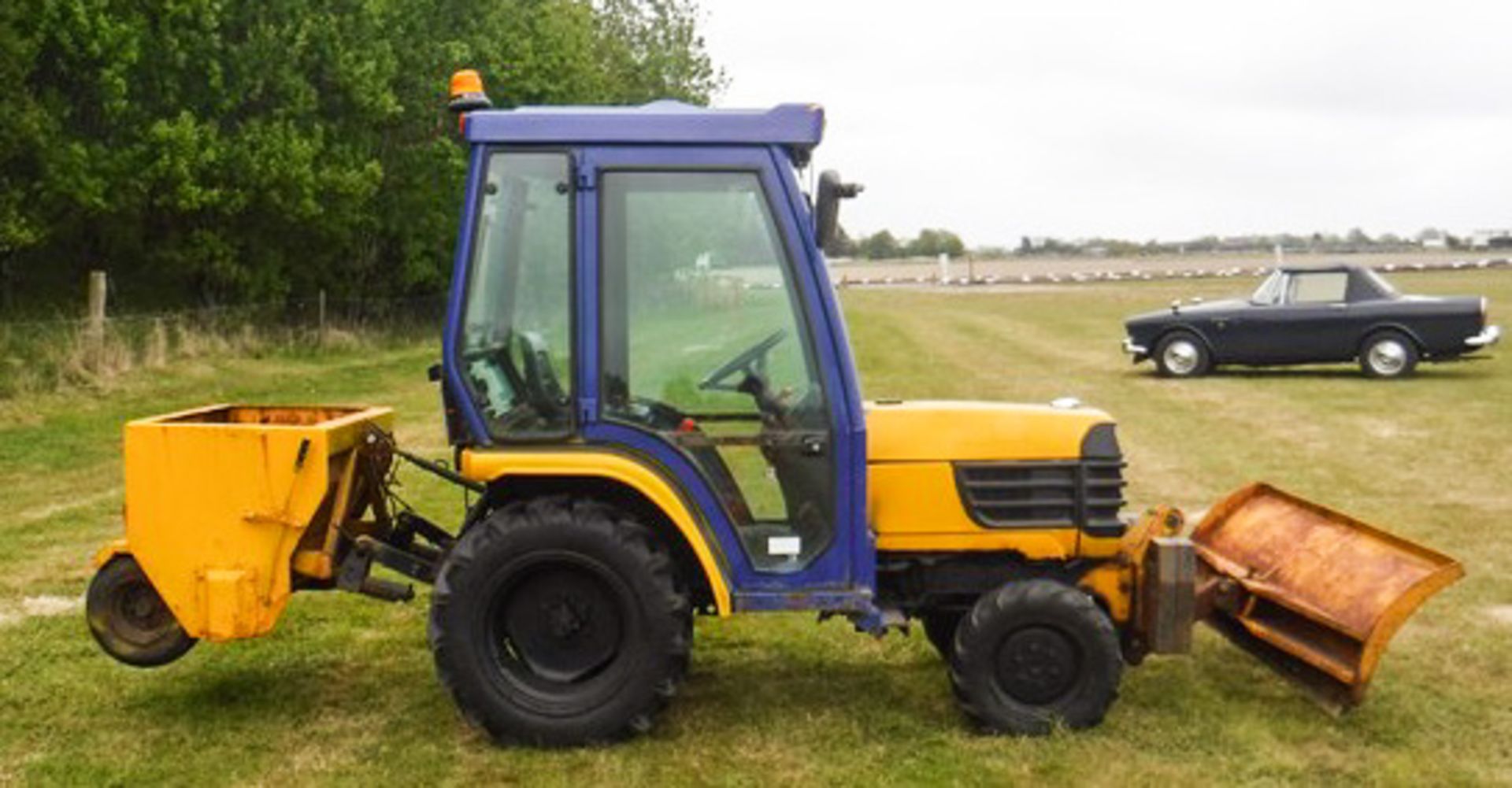 2006 KUBOTA B2400, S/N D31793, REG - SP56DHK, 1254HRS (NOT VERIFIED), COMPACT TRACTOR WITH SNOW PLOU - Image 12 of 17