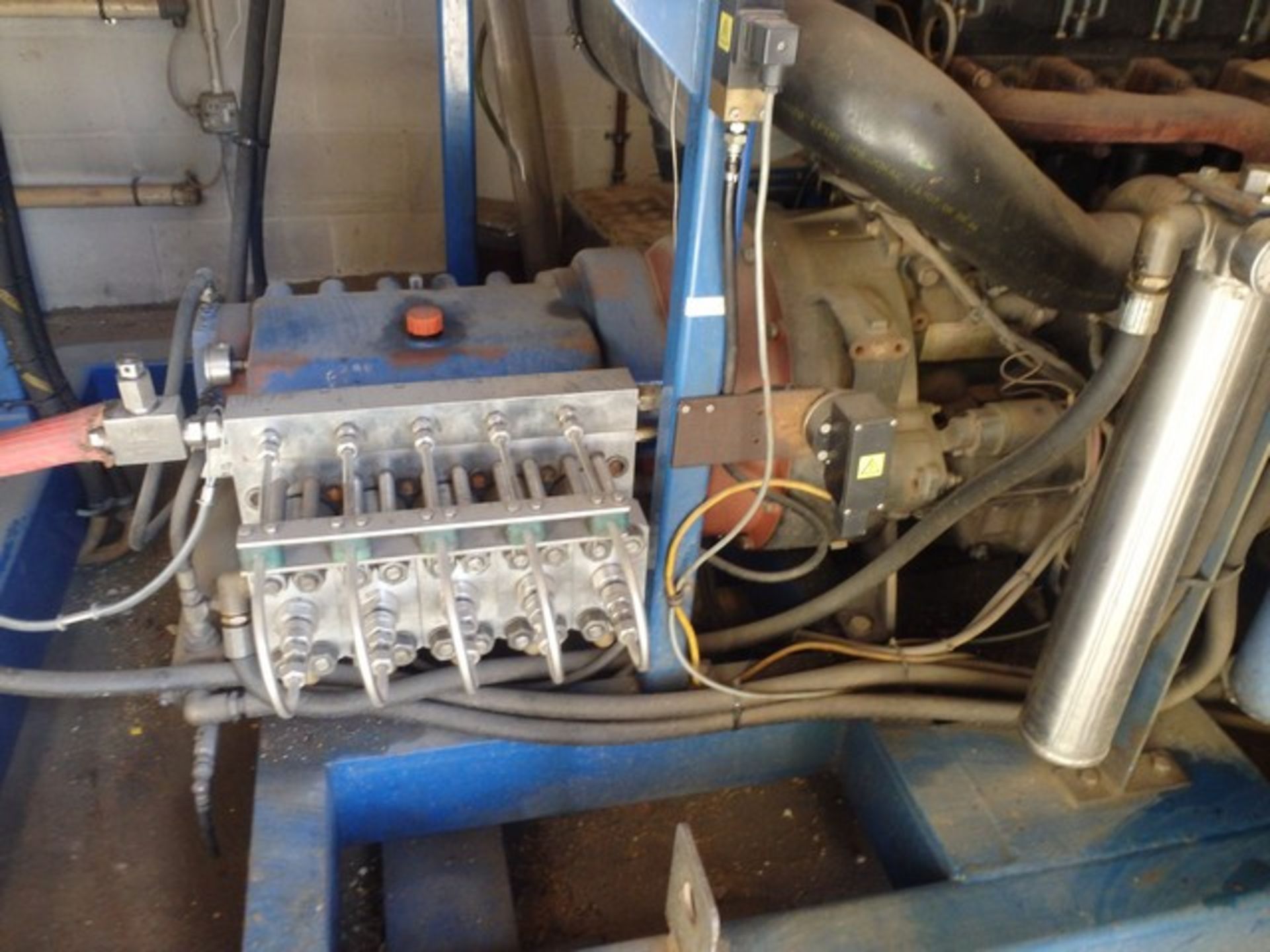 HUGHES ULTRABAR 24DS-0 (DIESEL SKID OPEN) ULTRA HIGH PRESSURE WATER JETTING UNIT, OPERATING PRESSURE - Image 4 of 14