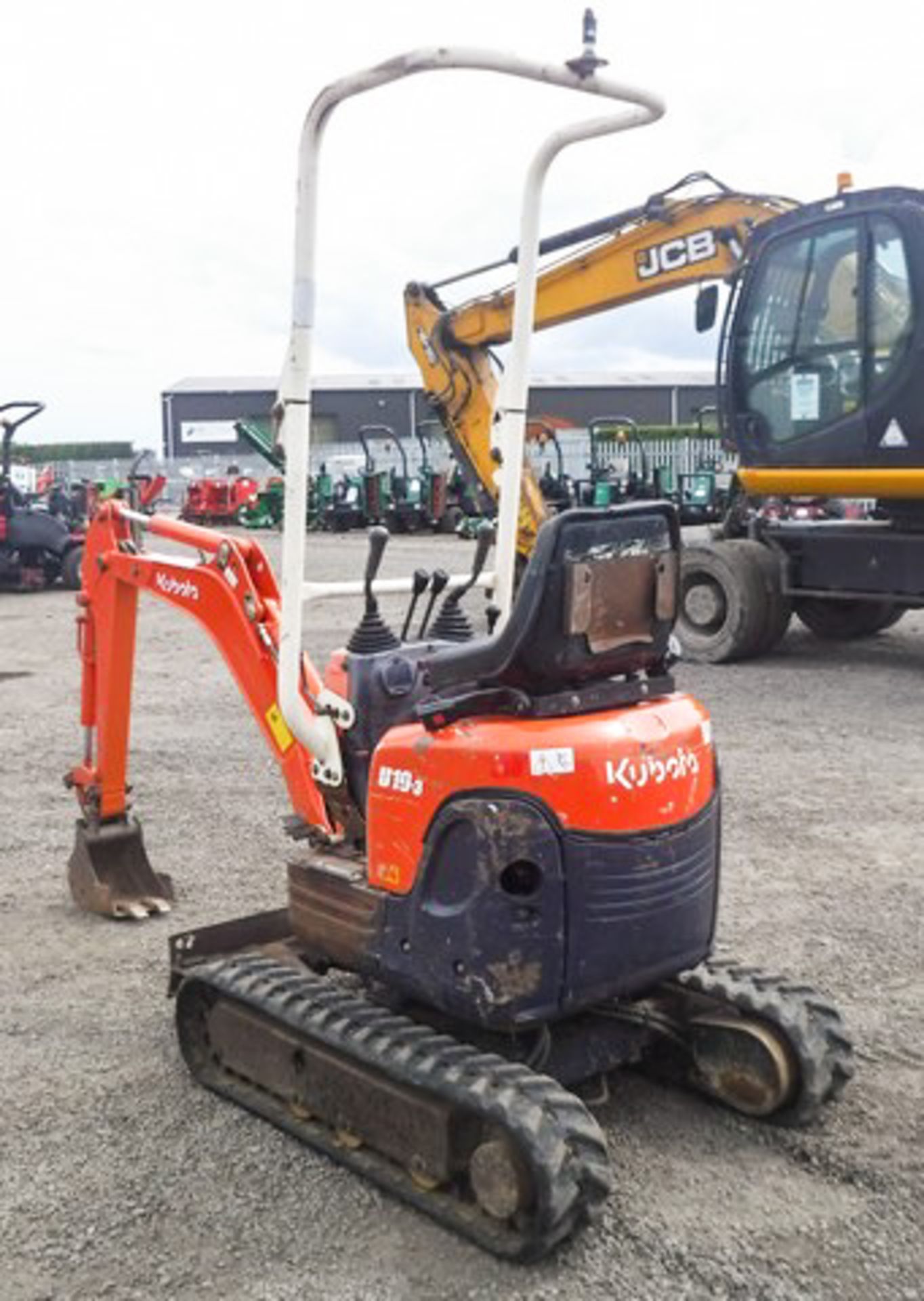 2007 KUBOTA H10-3 MICRO DIGGER, 2622HRS (NOT VERIFIED), 1 BUCKET, 1 TON C/W EXTENDING UNDERCARRIAGE - Image 7 of 19