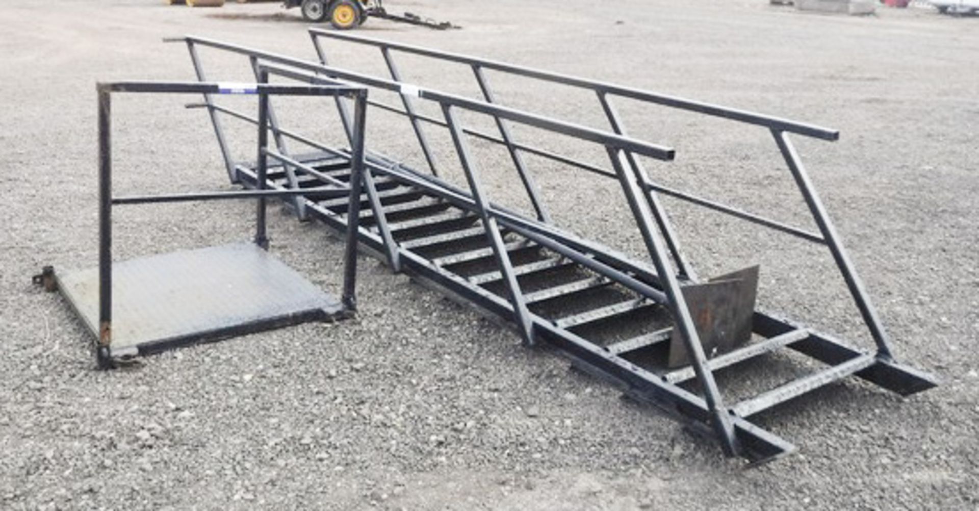 SET OF FIRST STOREY PORTABLE BUILDING ANTI-SLIP ACCESS STEPS C/W LANDING & STABILISER POLES, HAND RA