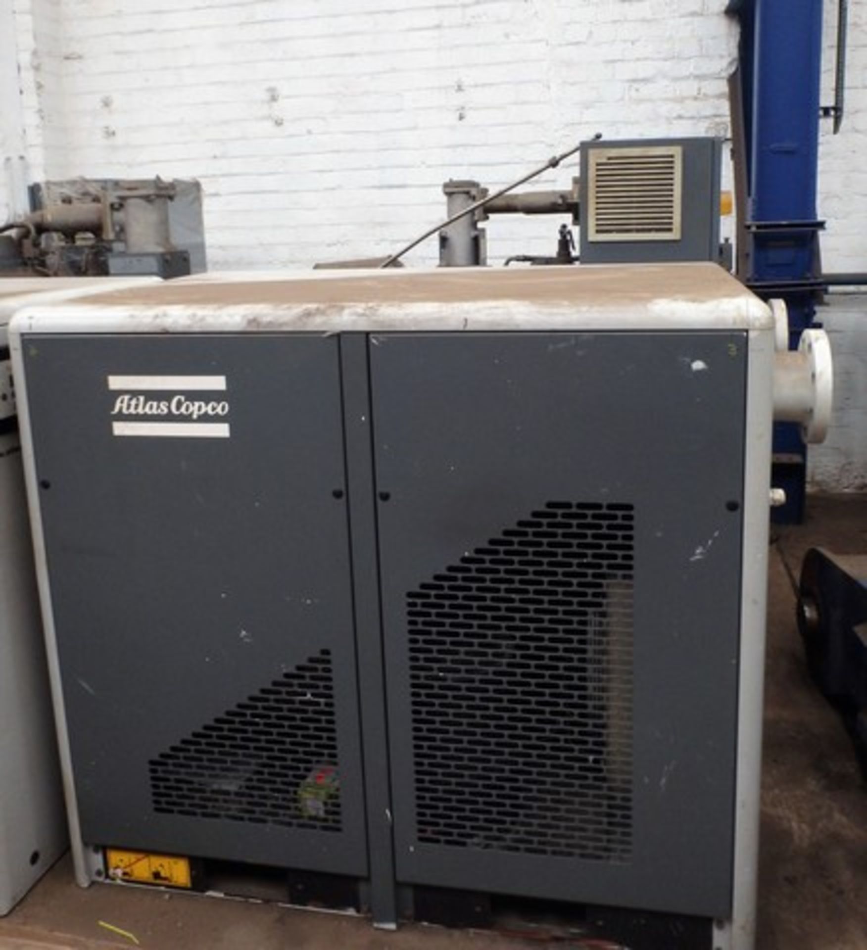 2007 ATLAS COPCO STATIONERY AIR COMPRESSOR MODEL GA160W-100X, C/W FD600 DRIER, ONLY DONE TEST HOURS - Image 7 of 7