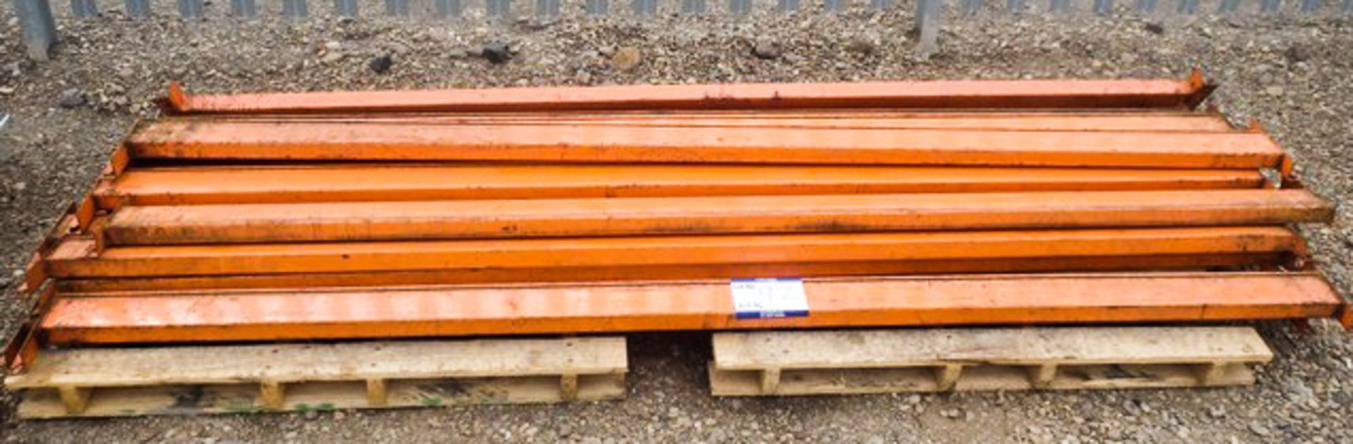 LARGE QUANTITY OF PALLET RACKING BEAMS