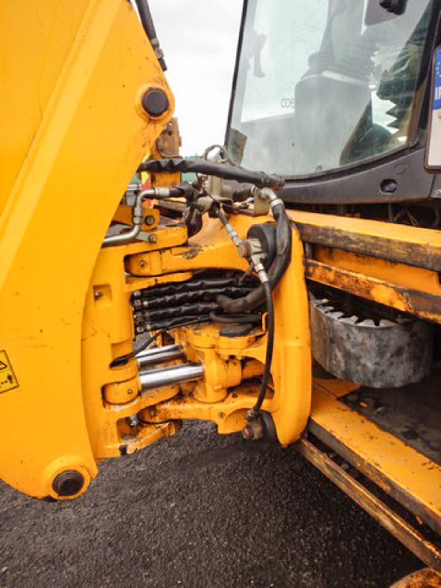 2012 JCB 4CX SITEMASTER, 14H3WM, REG - 131-TS-1132, S/N JCB4CX4WK02108032, TIER 3 ENGINE, HAMMER PIP - Image 11 of 20