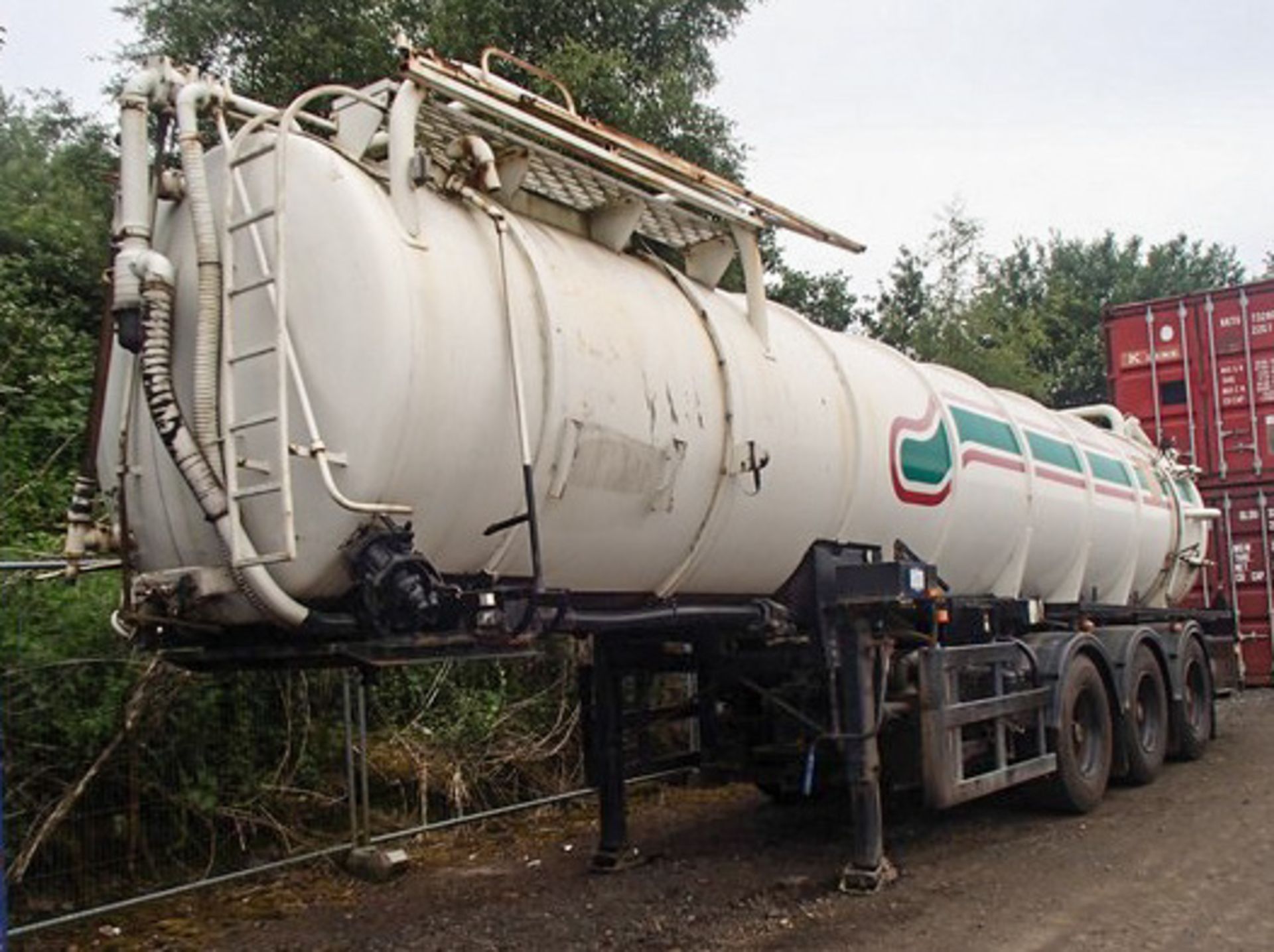 1994 VALLELY SDCLT72C TANKER, CHASSIS NO - SDCTA32R3SDC16720, 3 AXLES, GVW (TONNES) 34000, TESTED UN