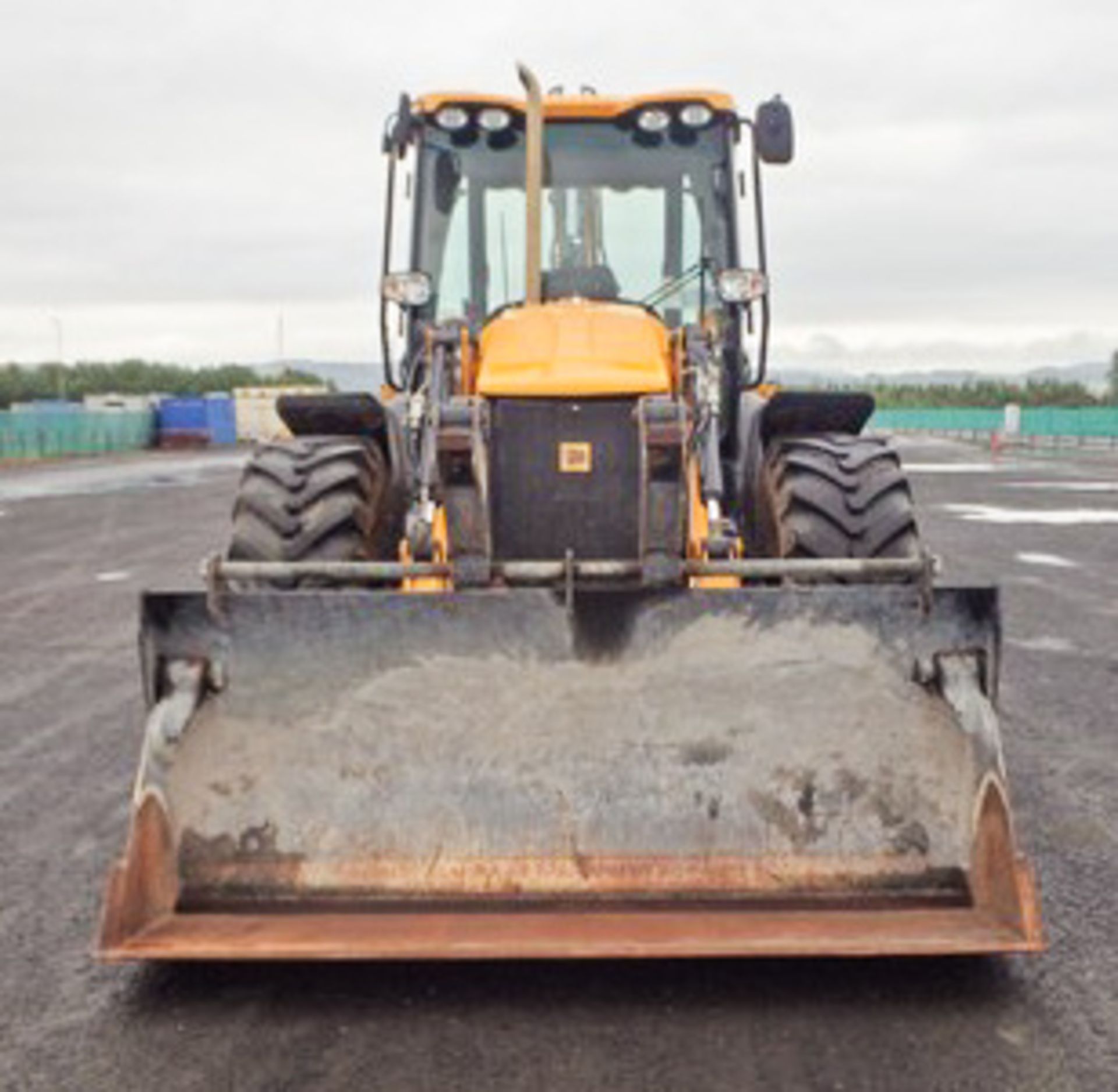 2012 JCB 4CX SITEMASTER, 14H3WM, REG - 131-TS-1132, S/N JCB4CX4WK02108032, TIER 3 ENGINE, HAMMER PIP - Image 2 of 20