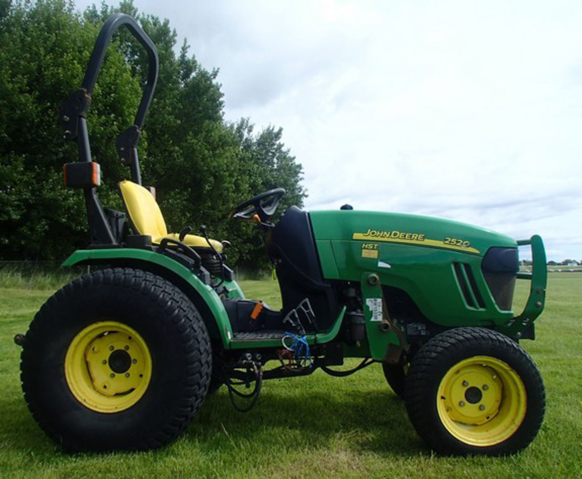 2007 JOHN DEERE 2520, S/N LV2520E286575, 1803HRS (NOT VERIFIED) - Image 4 of 16