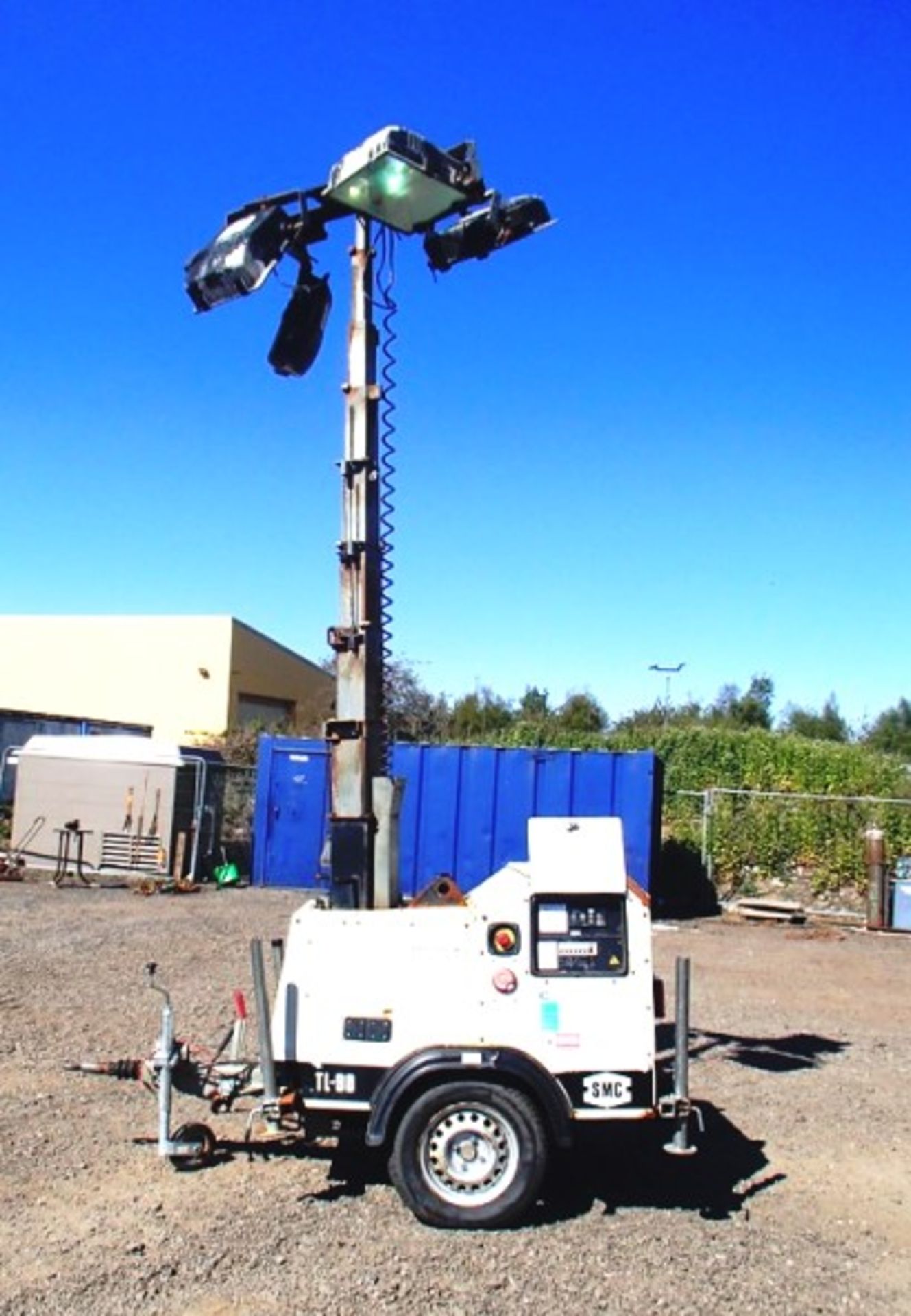2010 SMC TL-90 SN t90108721 TOWABLE TOWER LIGHTS. ENGINE POWR 7.7KW@1500RPM. 932 HRS - Image 4 of 6
