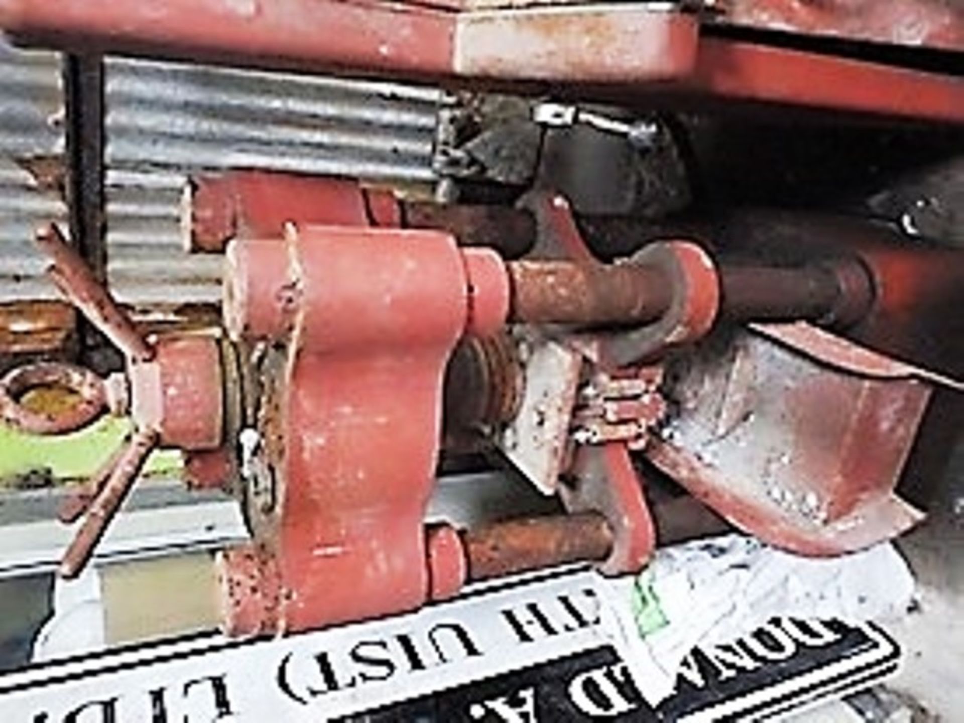 CONCRETE CUBE TESTING PRESS