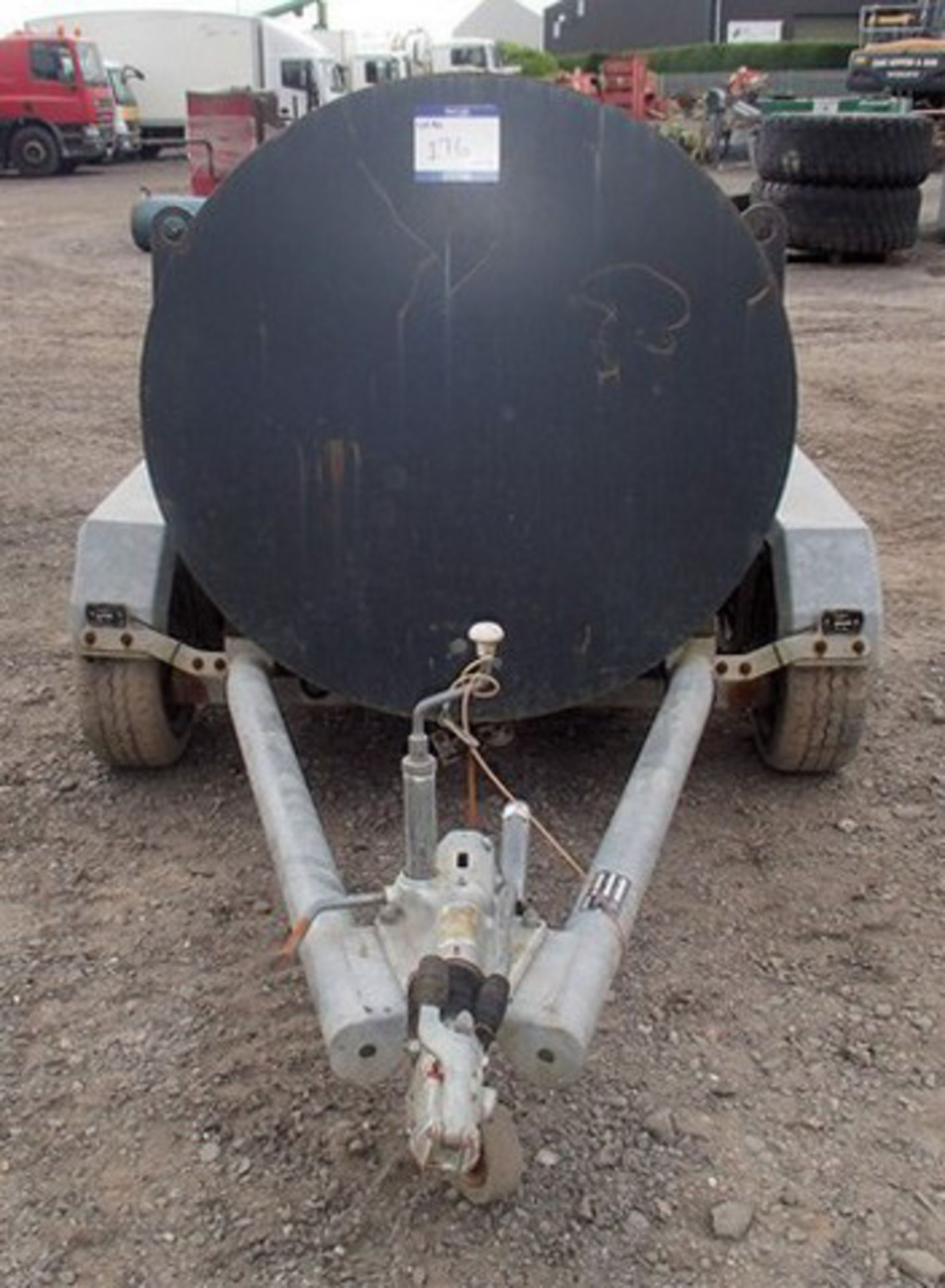 GREY 1000LTR FUEL BOWSER - Image 2 of 11