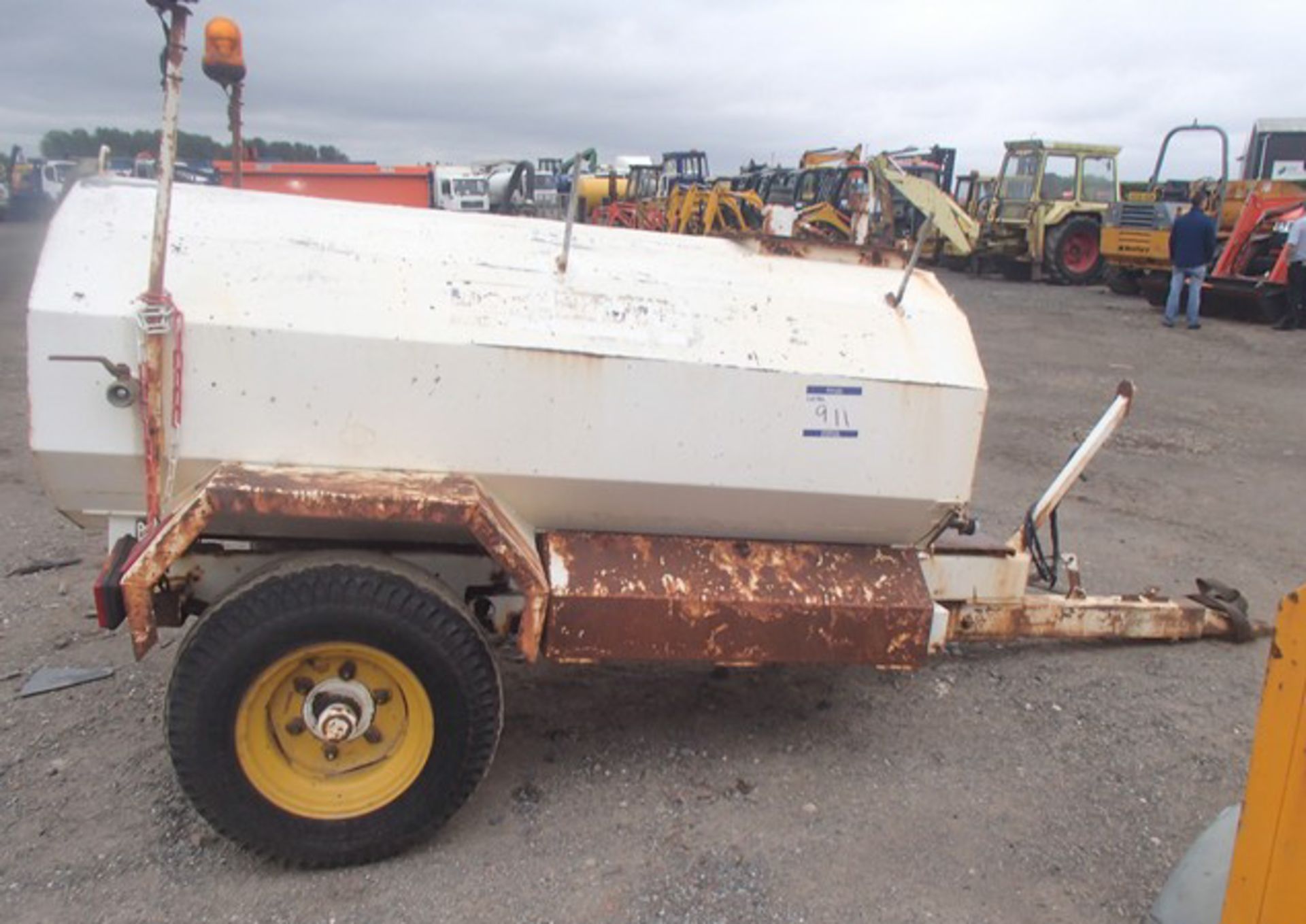 1991 FRASER TANK, MODEL WB5005 111 WITH HOSES