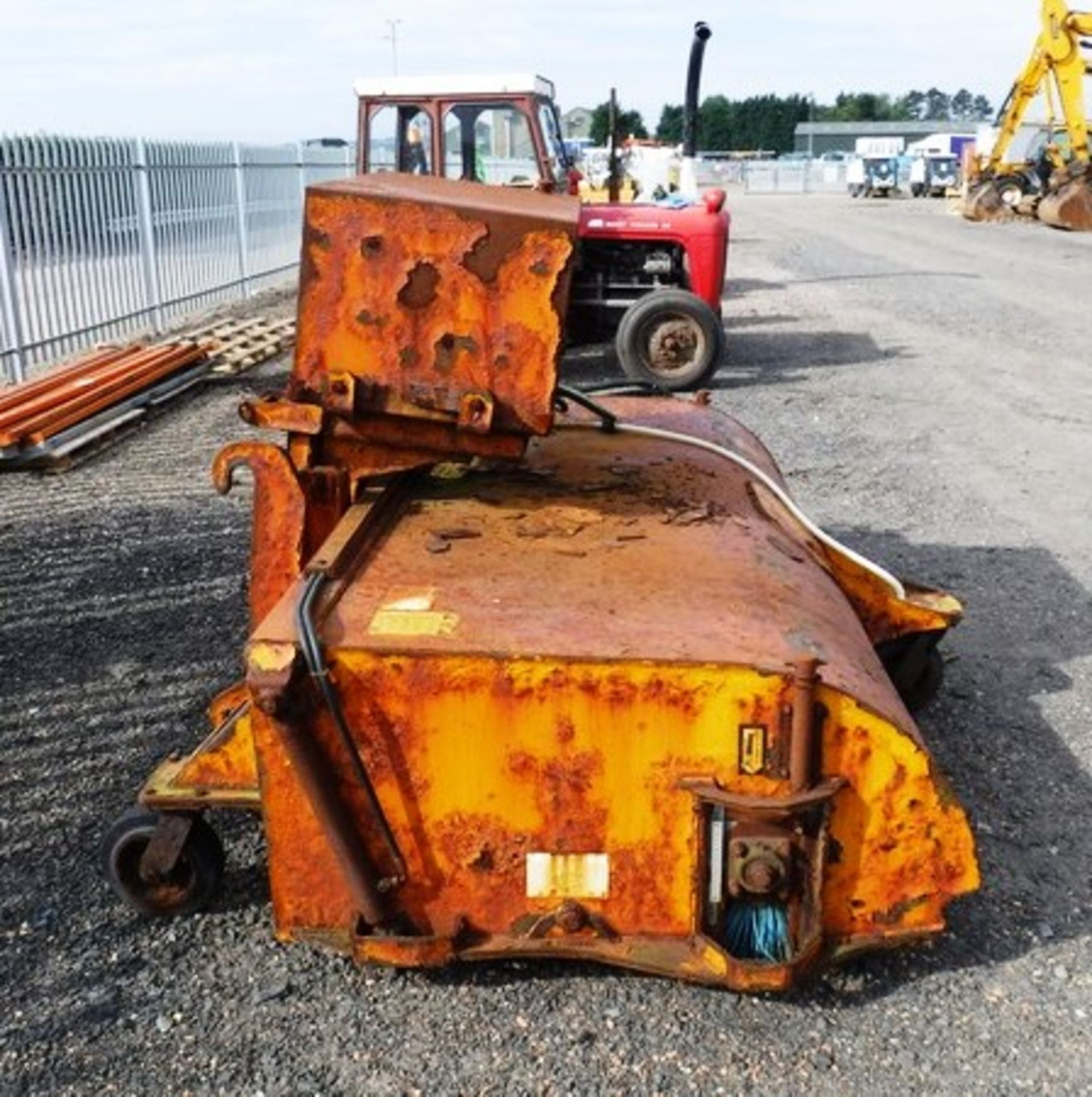 2005 JCB ROAD SWEEPER TO FIT TELEHANDLER - FORKLIFT MODEL JCB500. SN1084488 - Image 4 of 5