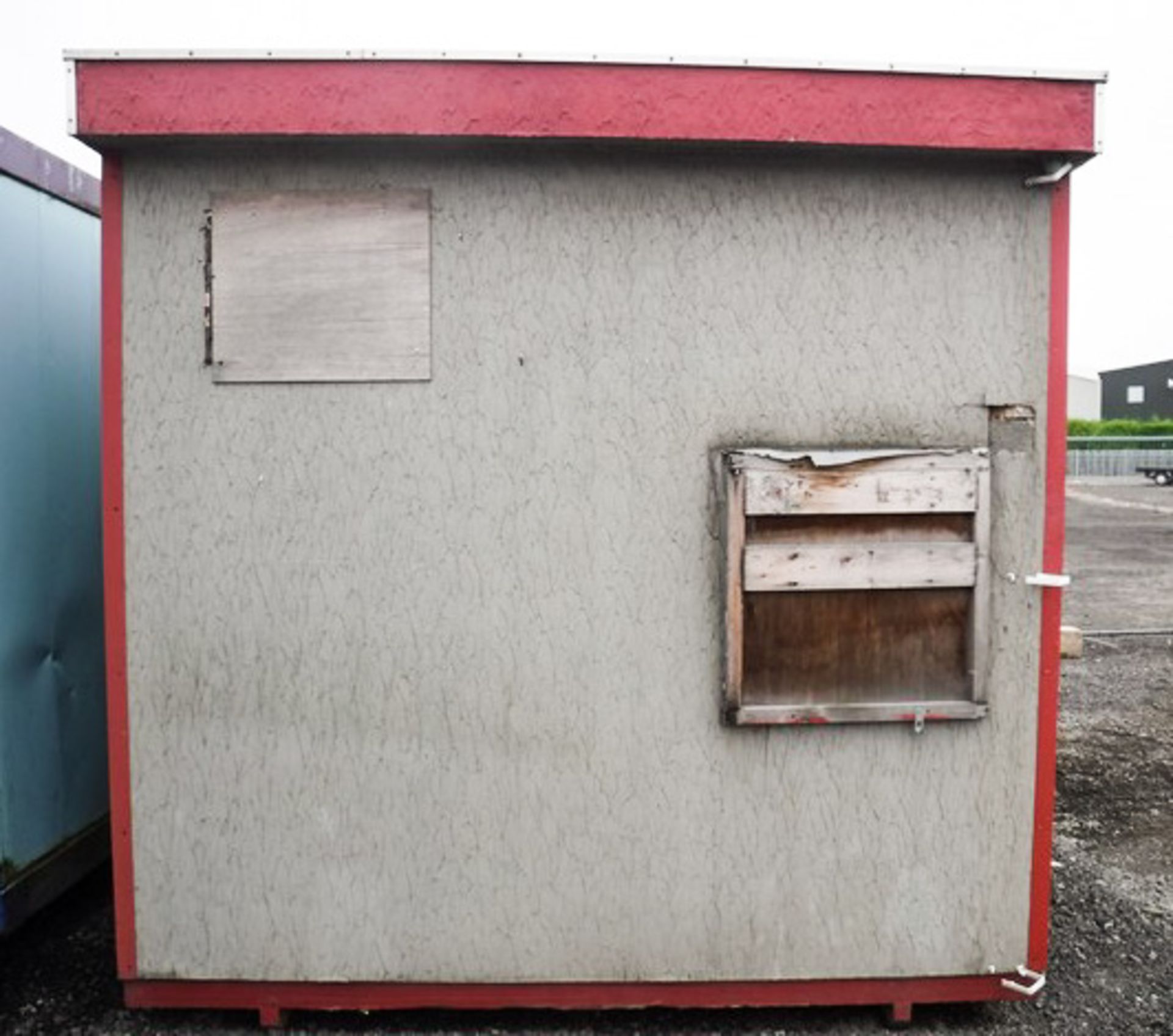 16FT X 9FT USED LOCKER/DRYING CABIN, NO JACKLEGS - Image 3 of 6