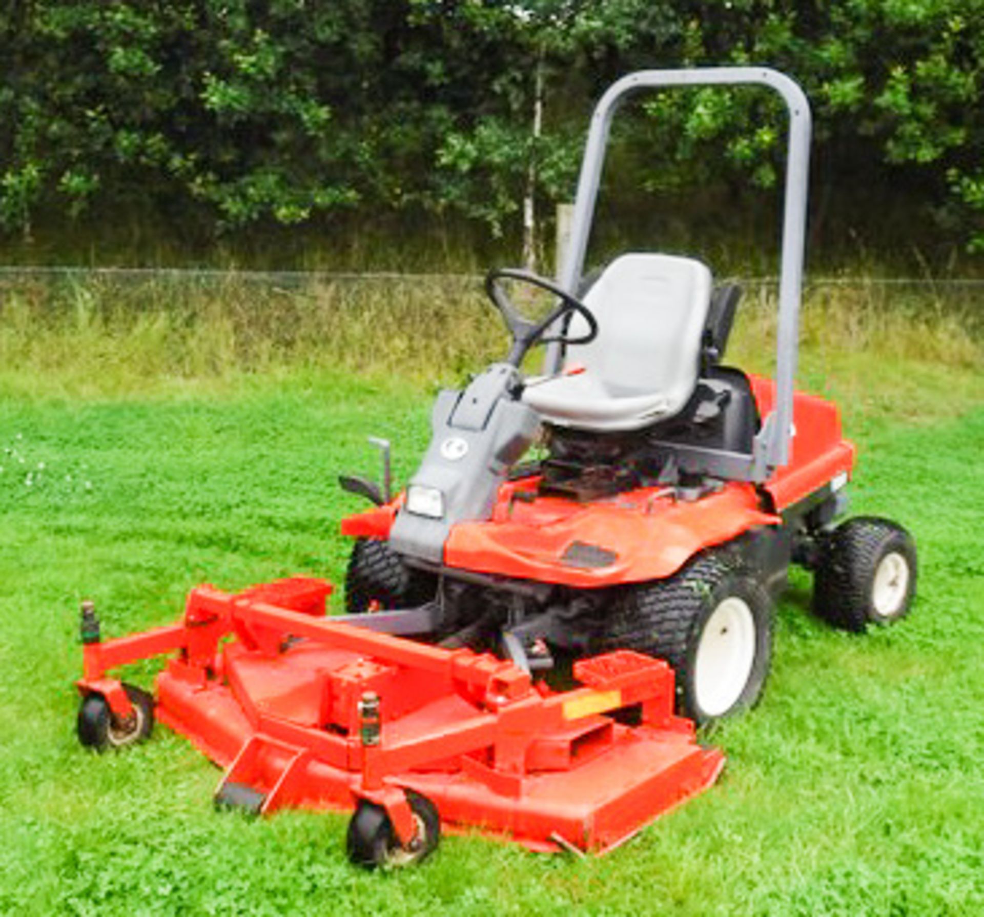 2002 KUBOTA F3060 RIDE ON MOWER, S/N 62276, POWER 22.1KW, 2615HRS (NOT VERIFIED)