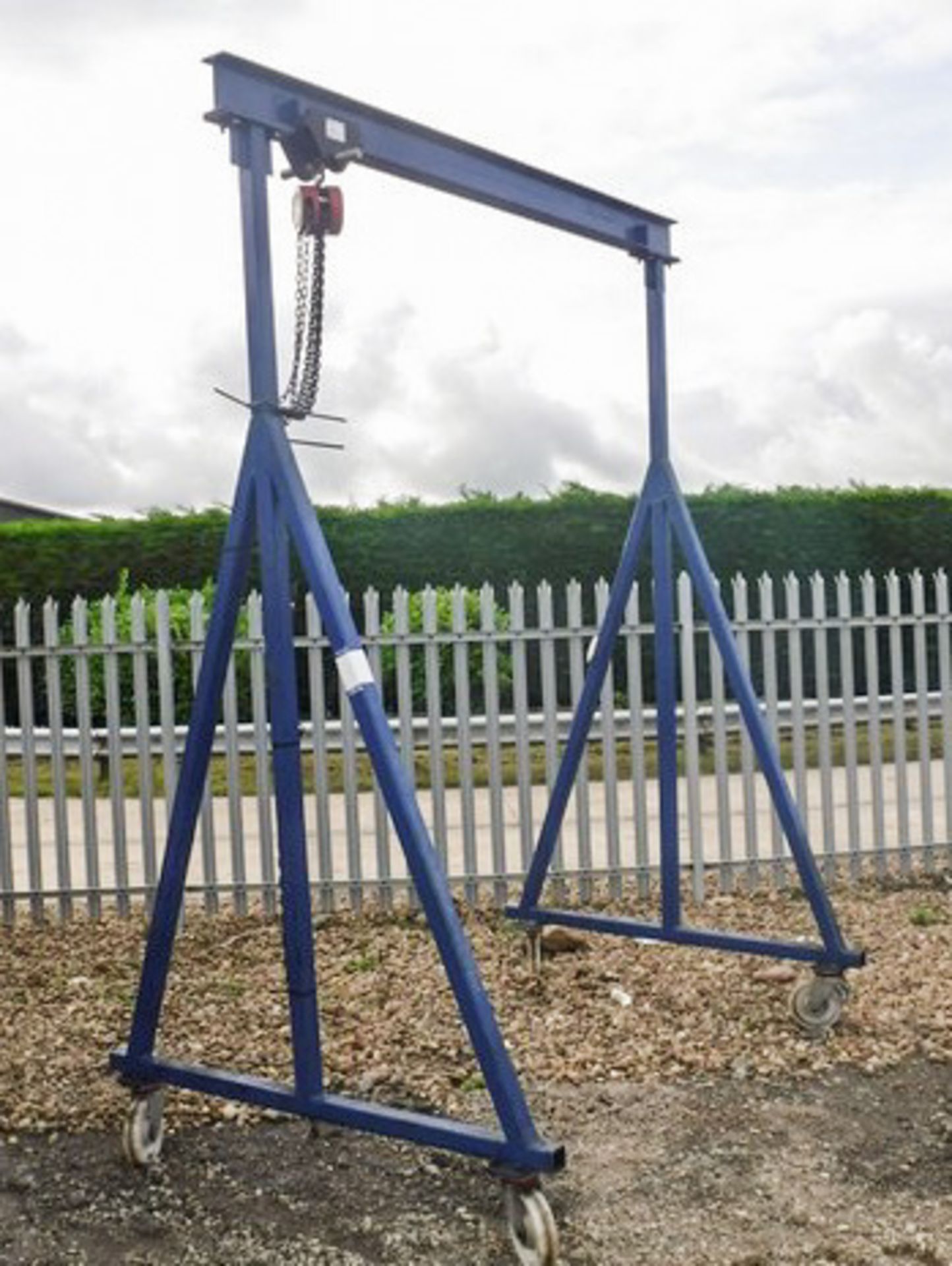 MOBILE GANTRY SYSTEM, LIFTING GEAR DIRECT, LGD15919, 1000KGS - Image 3 of 3