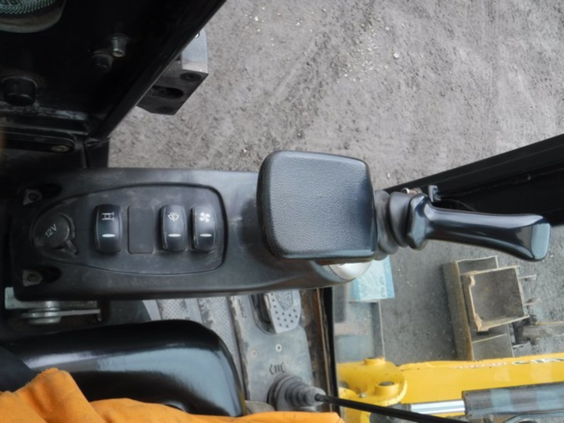 2012 JCB 8018, 1850HRS (NOT VERIFIED) C/W CHIPPED KEY & 3 BUCKETS - Image 11 of 22