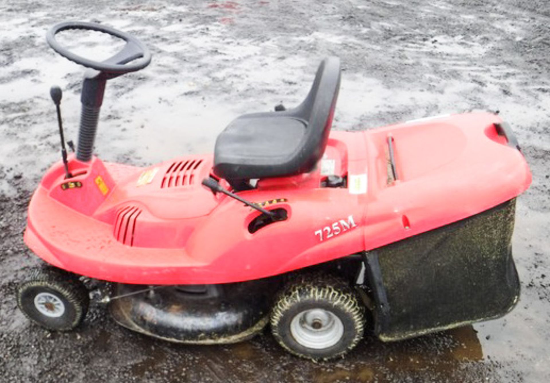 MOUNTFIELD 725M MINI RIDEON MOWER, TRANSMISSION REQUIRES ATTENTION, FOR SPARES OR REPAIRS - Image 6 of 7