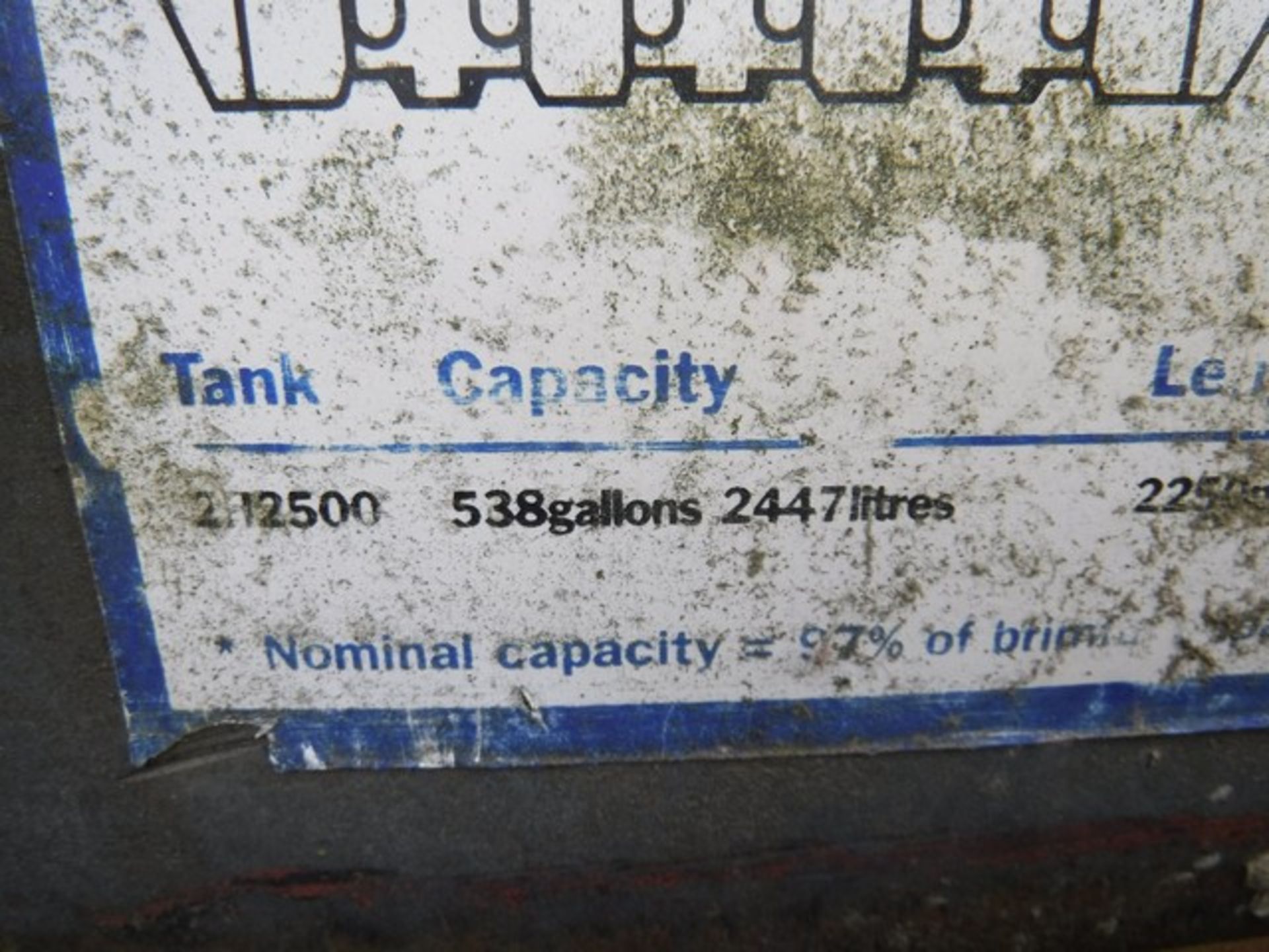 LARGE TITAN OIL TANK, 2H12500, 538 GALLONS, 2447LTRS, L - 2250, W - 1265, H - 1320 - Image 2 of 3
