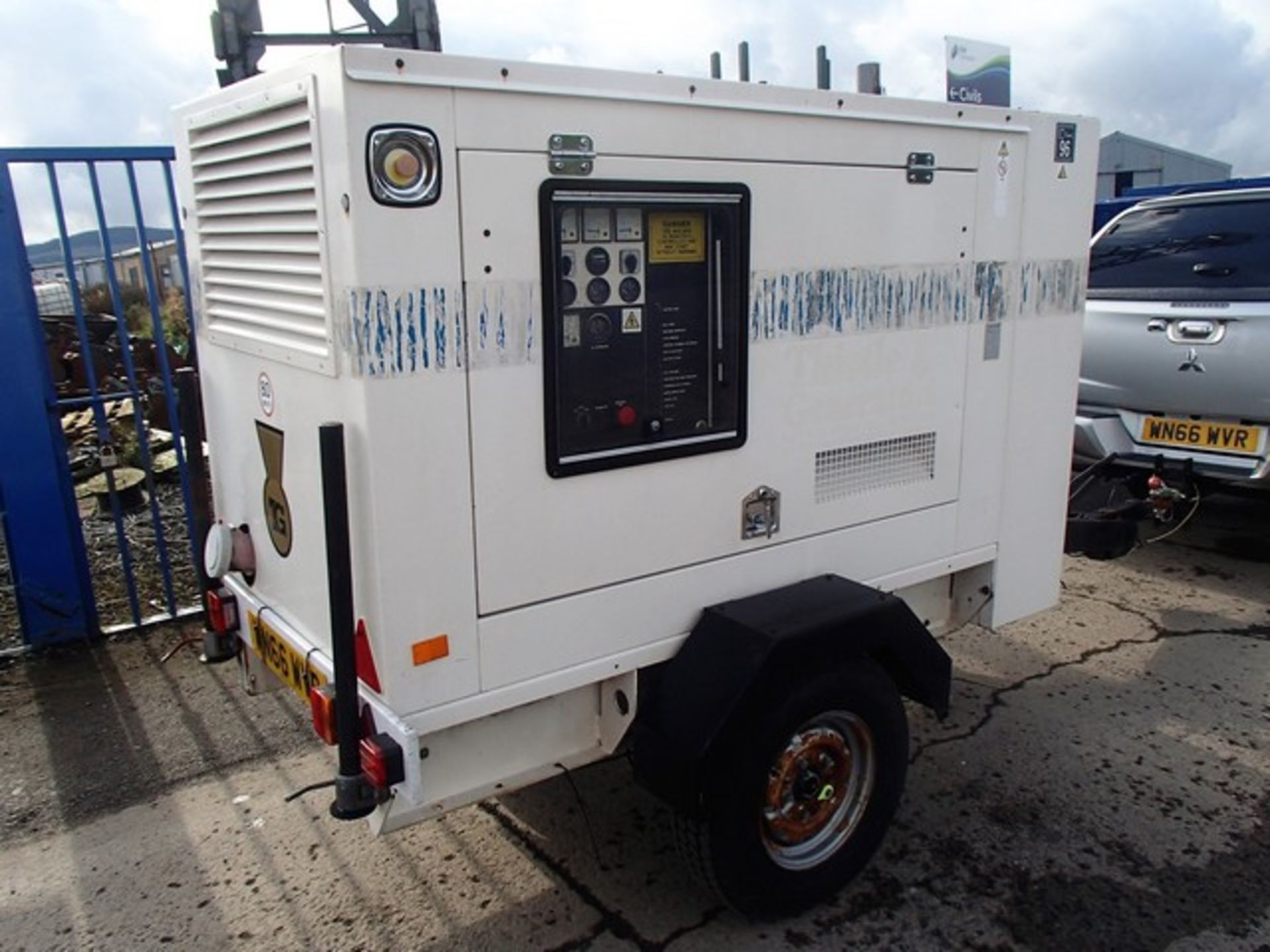 1999 F.G. WILSON GENERATOR, MODEL - P60, PERKINS ENGINE, 60KVA, 905HRS (NOT VERIFIED) S/N E5637E/006 - Image 9 of 16