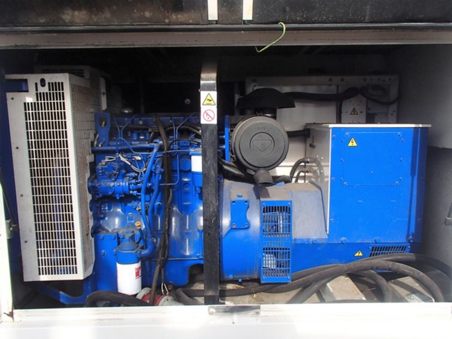 1999 F.G. WILSON GENERATOR, MODEL - P60, PERKINS ENGINE, 60KVA, 905HRS (NOT VERIFIED) S/N E5637E/006 - Image 13 of 16