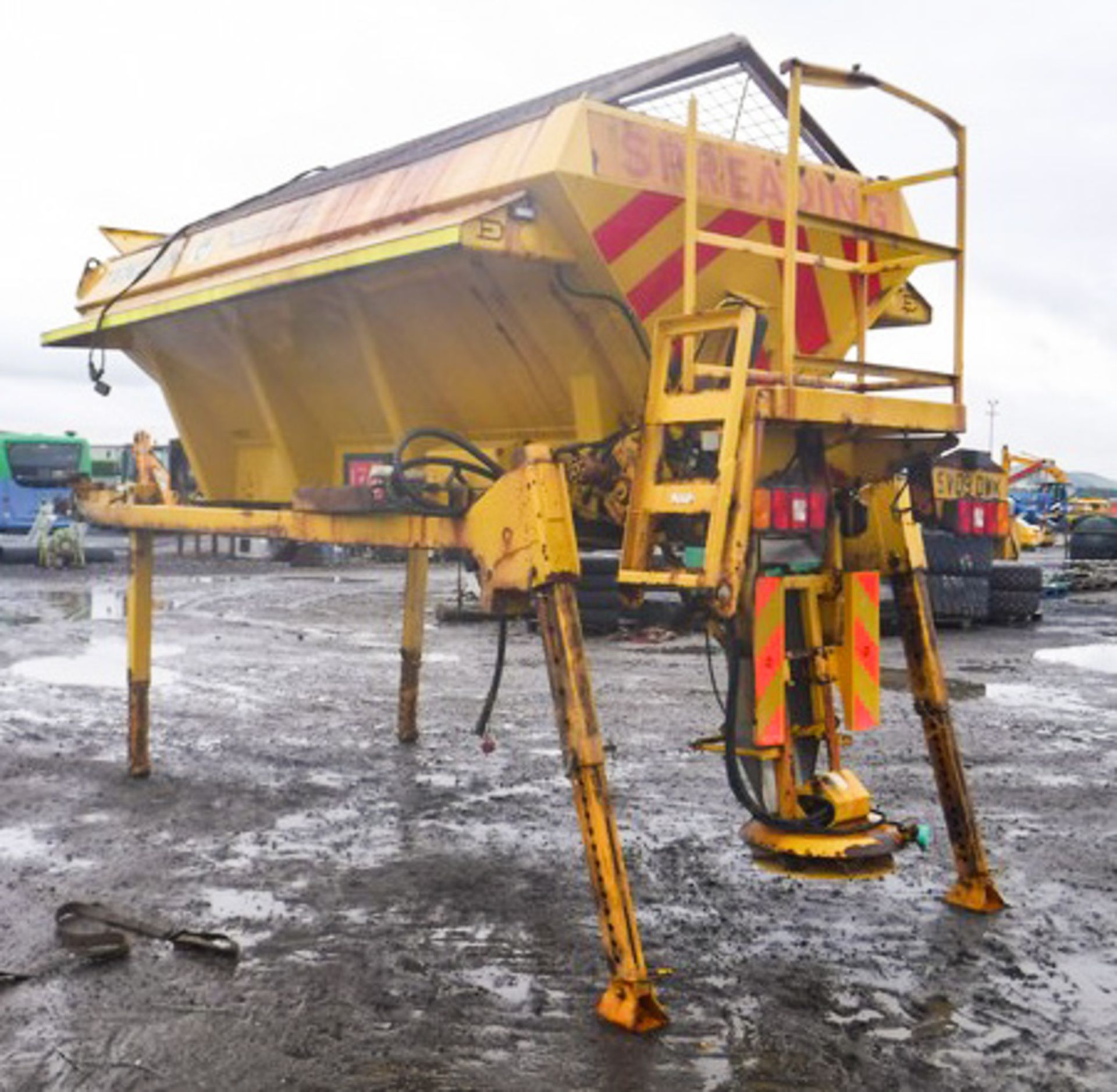 ECON DEMOUNTABLE SALT SPREADER, UNLADEN WEIGHT 1855KGS, MODEL WZCONJ46, S/N 37802, ASSET NO 11632 - Bild 4 aus 7