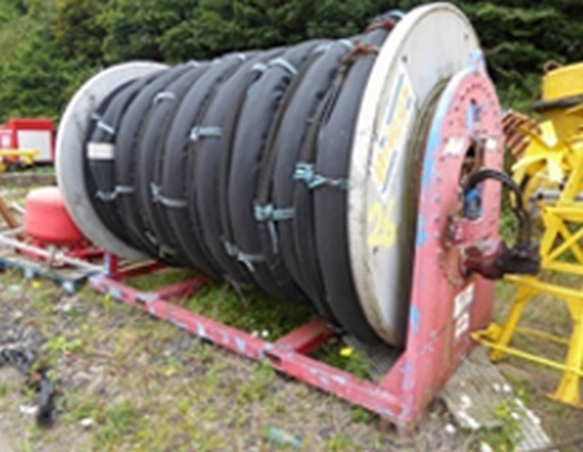 SKID MOUNTED HYDRAULIC BOOM REEL, 6" OIL HOSE ** VIEWED & SOLD FROM BRIGGS MARINE, BURNTISLAND. LOCA