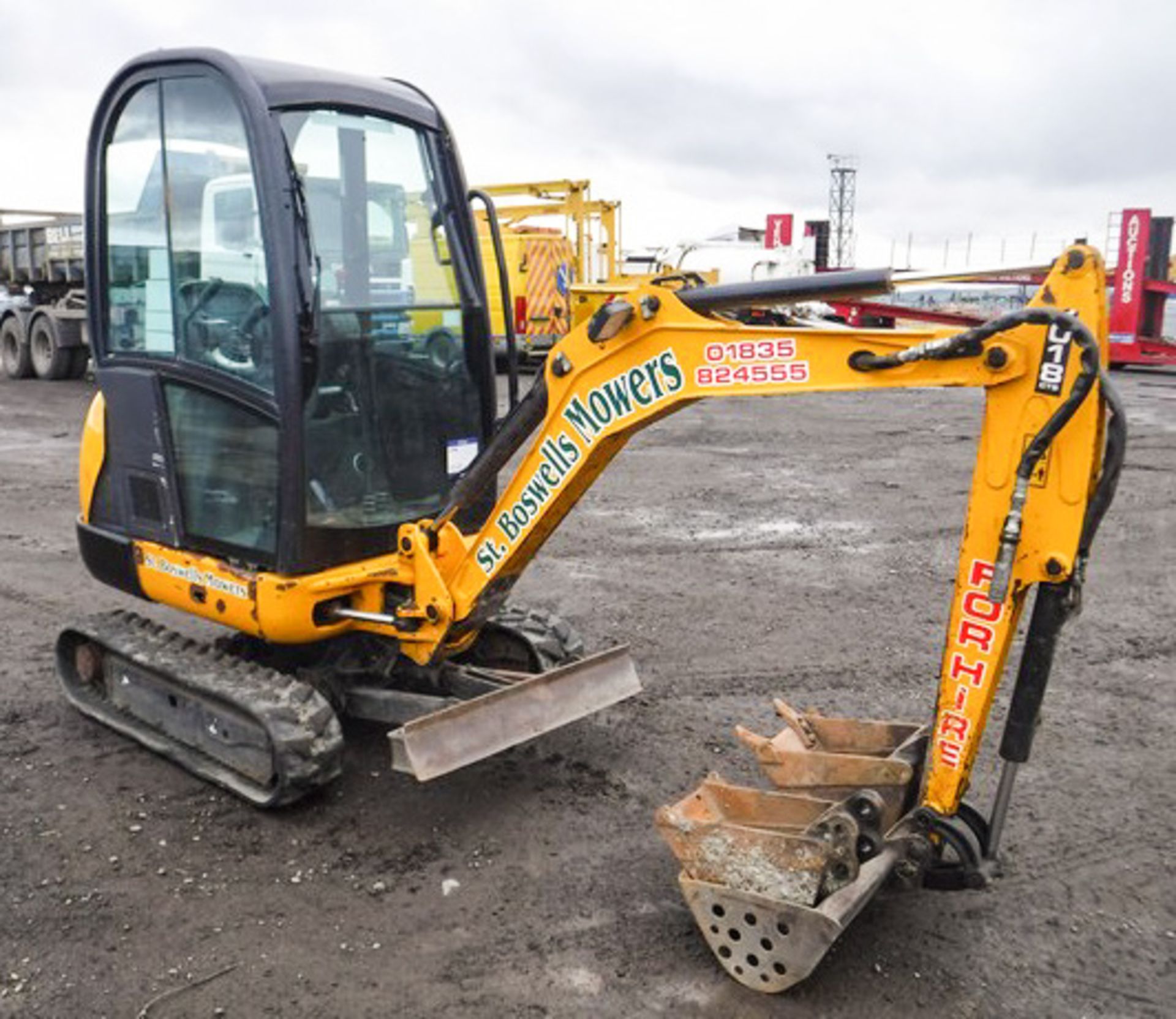 2012 JCB 8018, 1850HRS (NOT VERIFIED) C/W CHIPPED KEY & 3 BUCKETS - Image 16 of 22